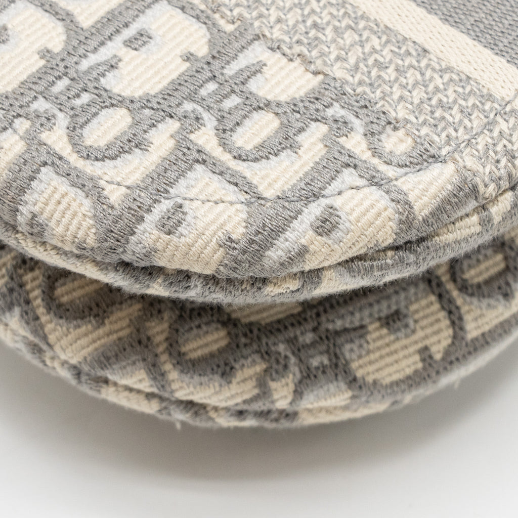 dior-medium-saddle-bag-dior-oblique-embroidery-light-grey-ghw