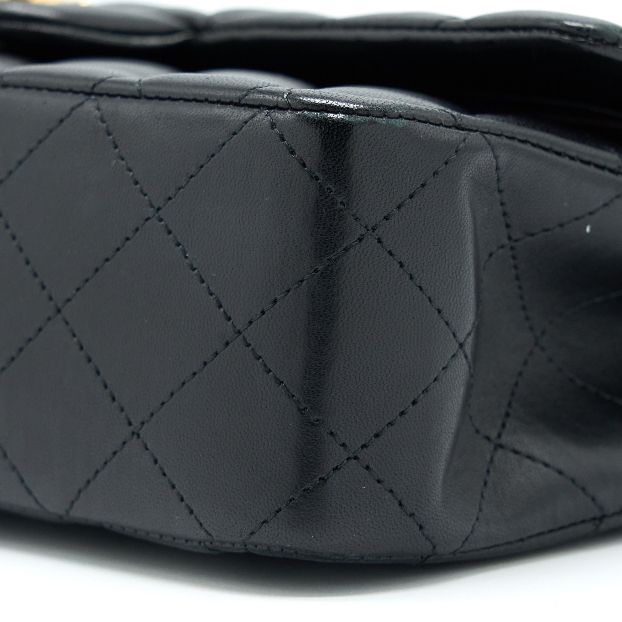 chanel-medium-classic-double-flap-bag-lambskin-black-ghw-2
