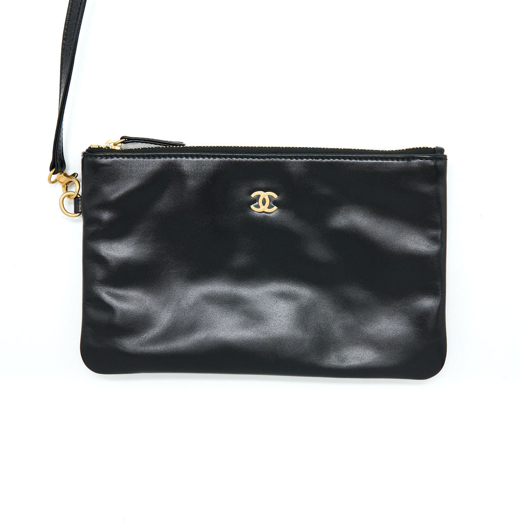 chanel-medium-22-bag-gold-letter-shiny-calfskin-black-brushed-ghwmicrochip