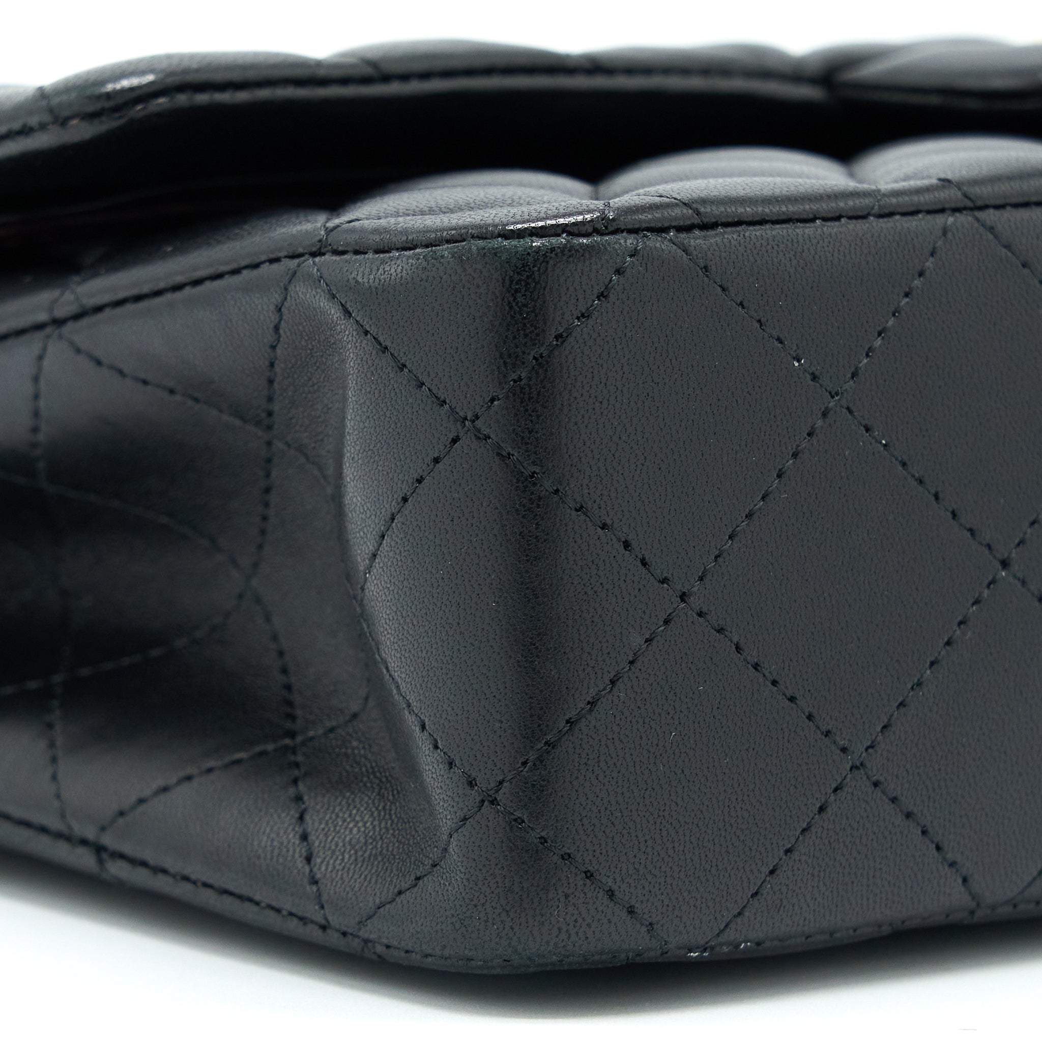 chanel-medium-classic-double-flap-bag-lambskin-black-ghw-2