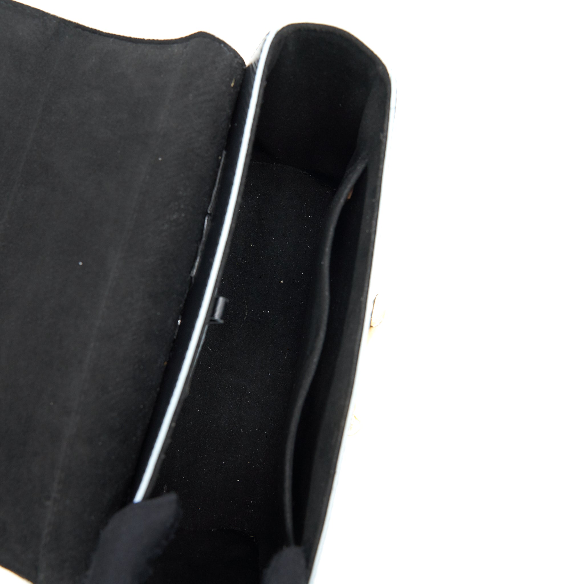 louis-vuittom-limited-edition-twist-bag-black-ghw