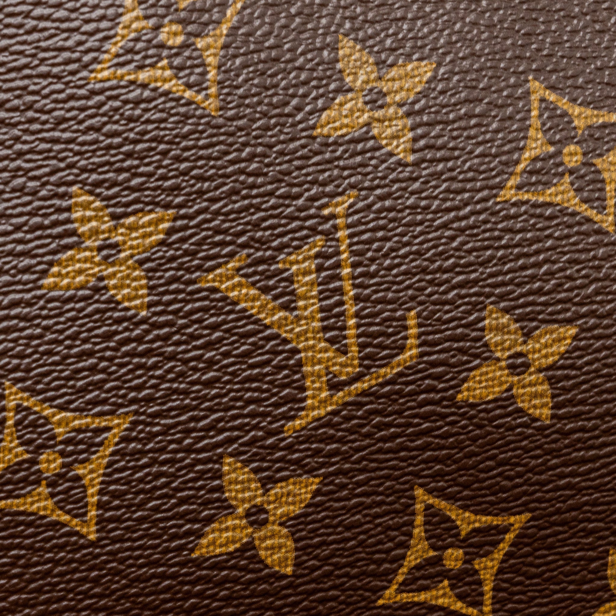louis-vuitton-montaigne-mm-monogram-canvas-ghw-3