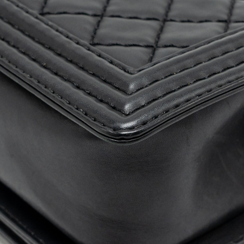 chanel-boy-black-1
