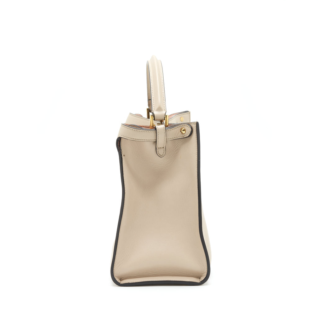 fendi-peekaboo-iconic-essentially-beige-ghw