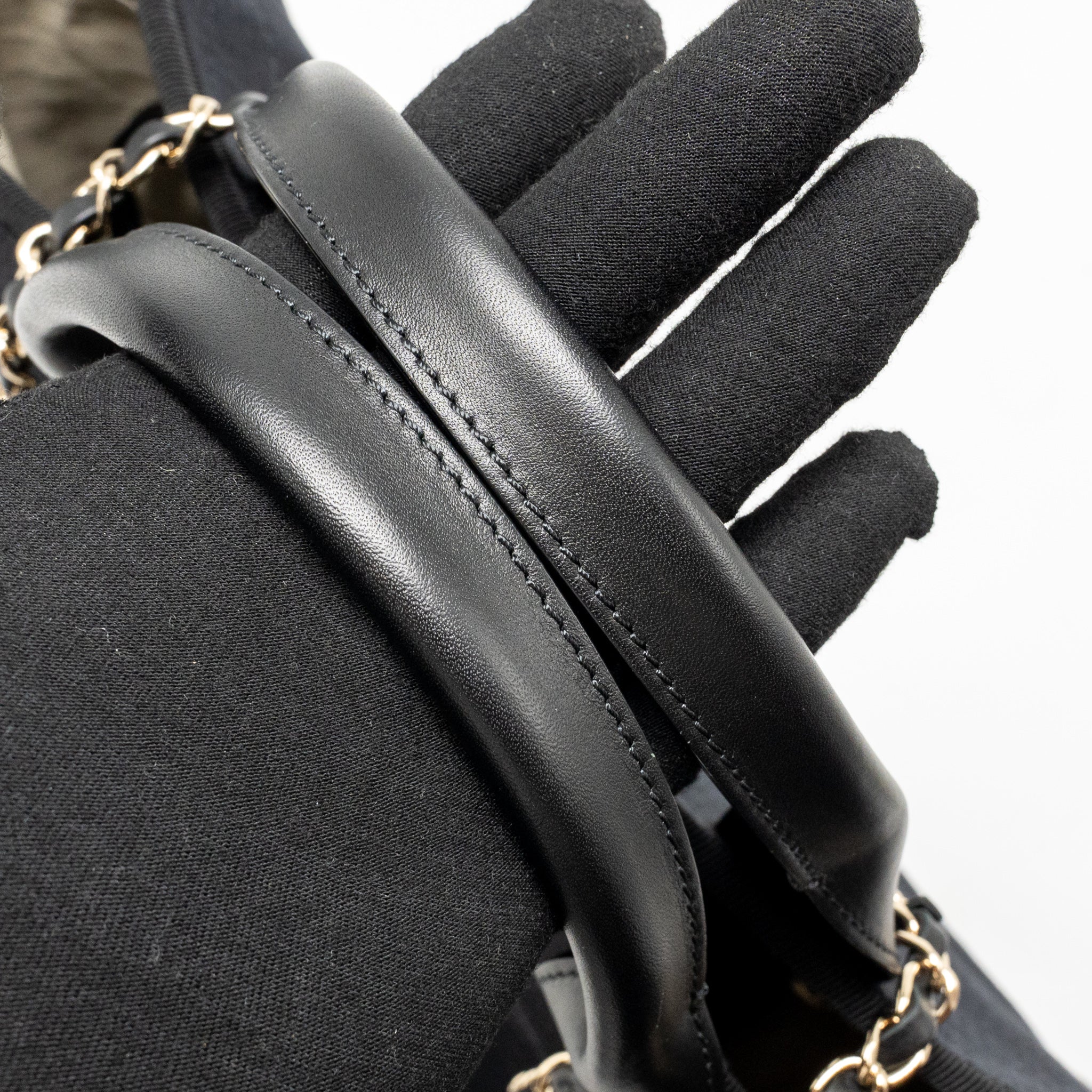 chanel-deauville-tote-bag-canvas-calfskin-black-lghwmicrochip