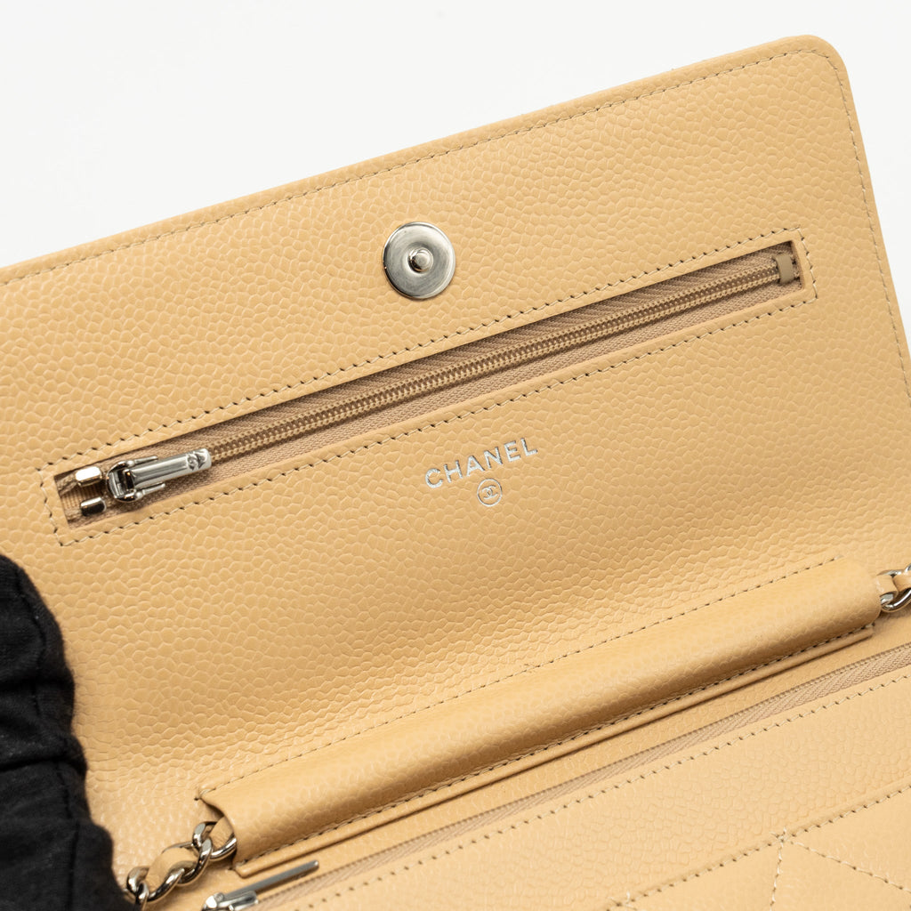 chanel-classic-wallet-on-chain-caviar-beige-shw-microchip