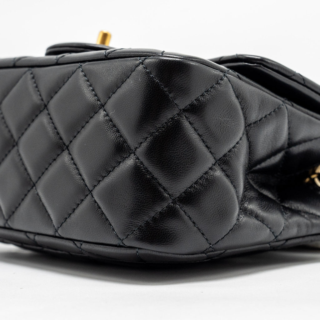 chanel-22c-pearl-crush-mini-square-flap-bag-lambskin-black-ghw-microchip-copy