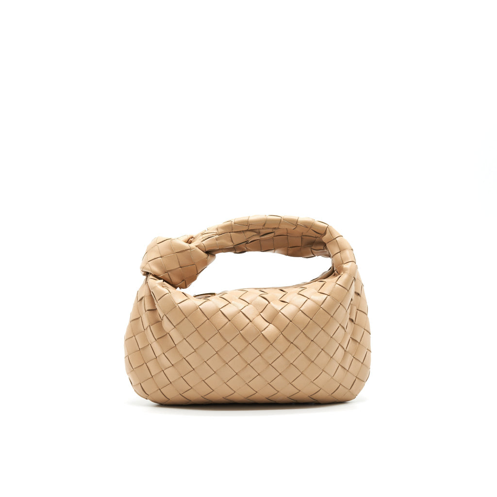 bottega-veneta-the-mini-jodie-in-beige
