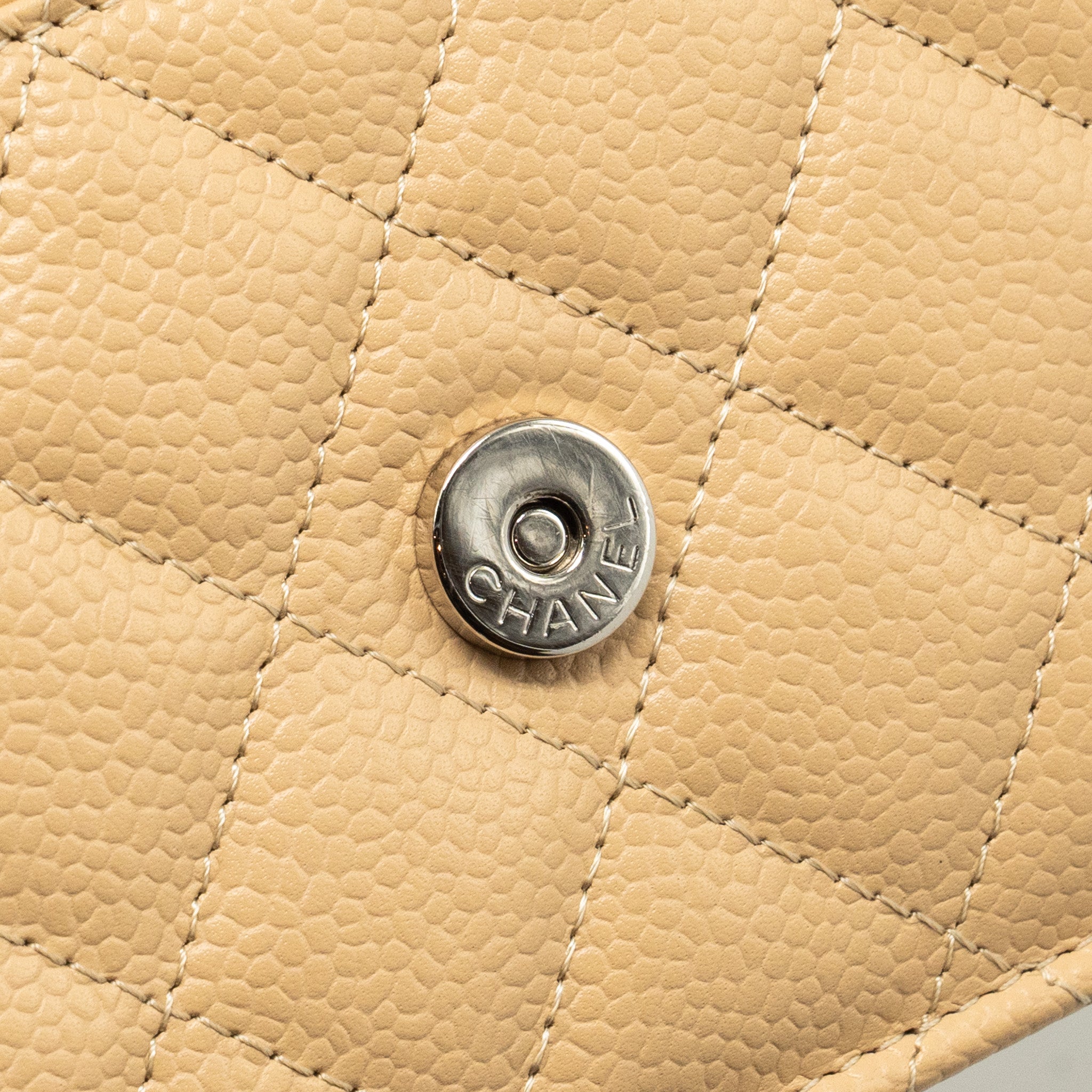 chanel-classic-wallet-on-chain-caviar-beige-shw-microchip