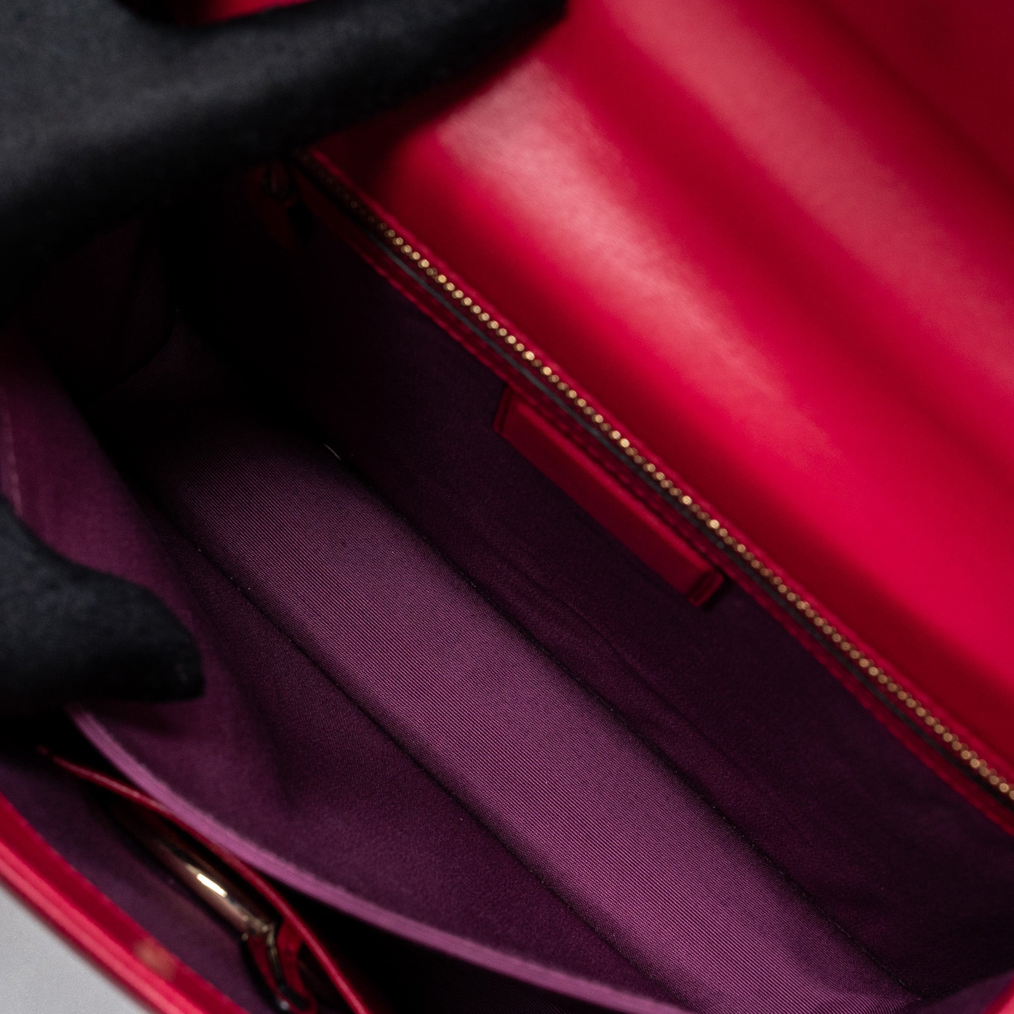 bvlgari-top-handle-serpenti-flap-bag-calfskin-dark-pink-lghw