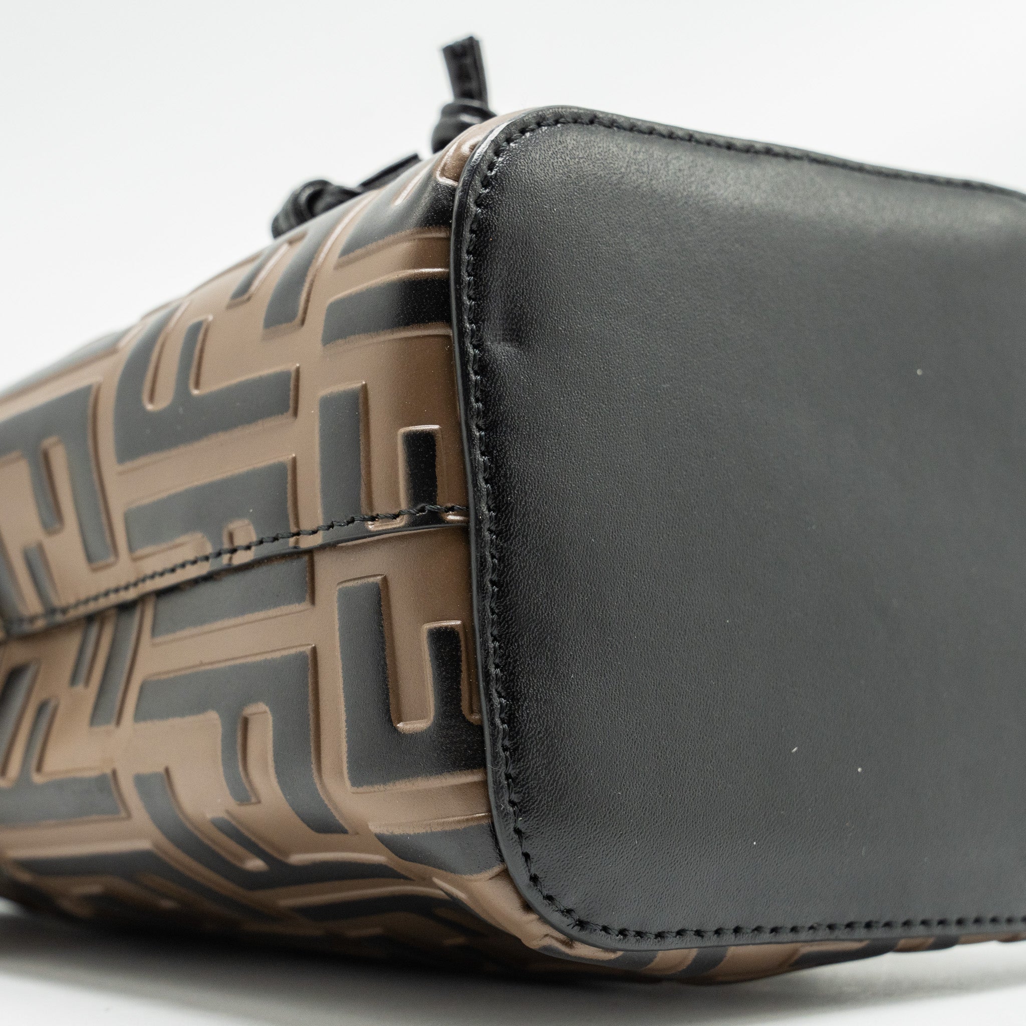 fendi-mini-mon-tresor-bucket-bag-calfskin-brown-black-ghw-1