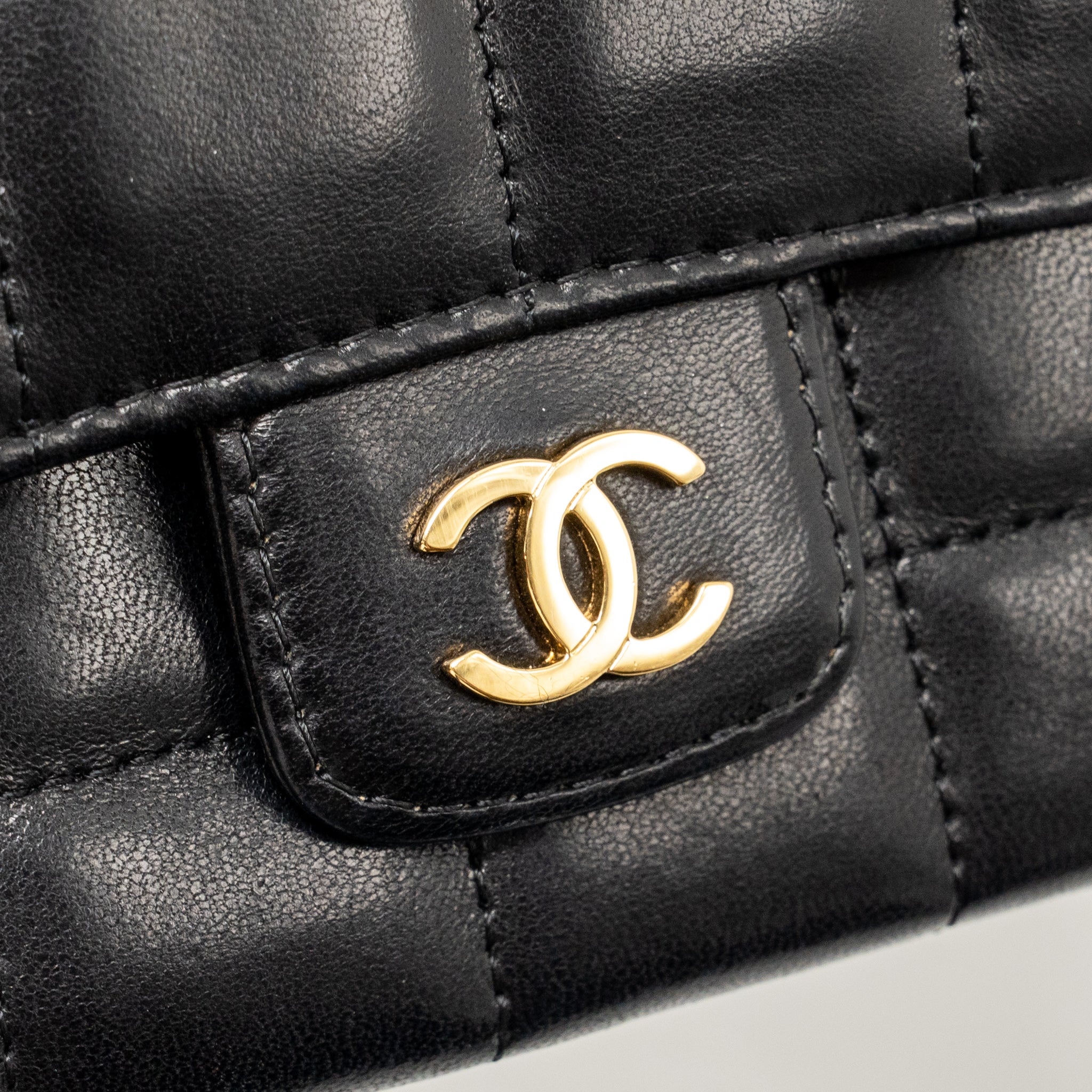 chanel-camellia-mini-flap-shoulder-bag-lambskin-black-ghw