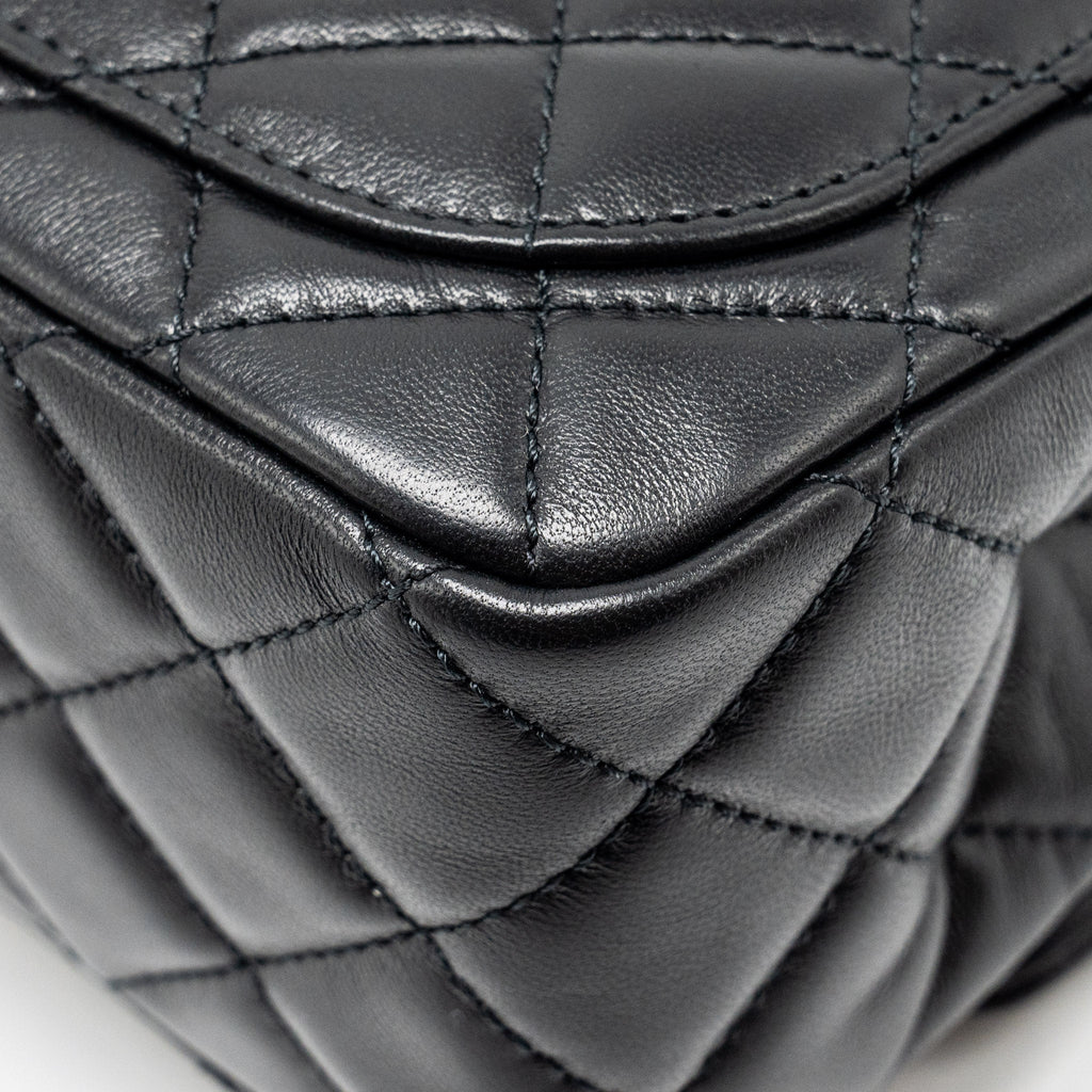 chanel-22c-pearl-crush-mini-square-flap-bag-lambskin-black-ghw-microchip-copy