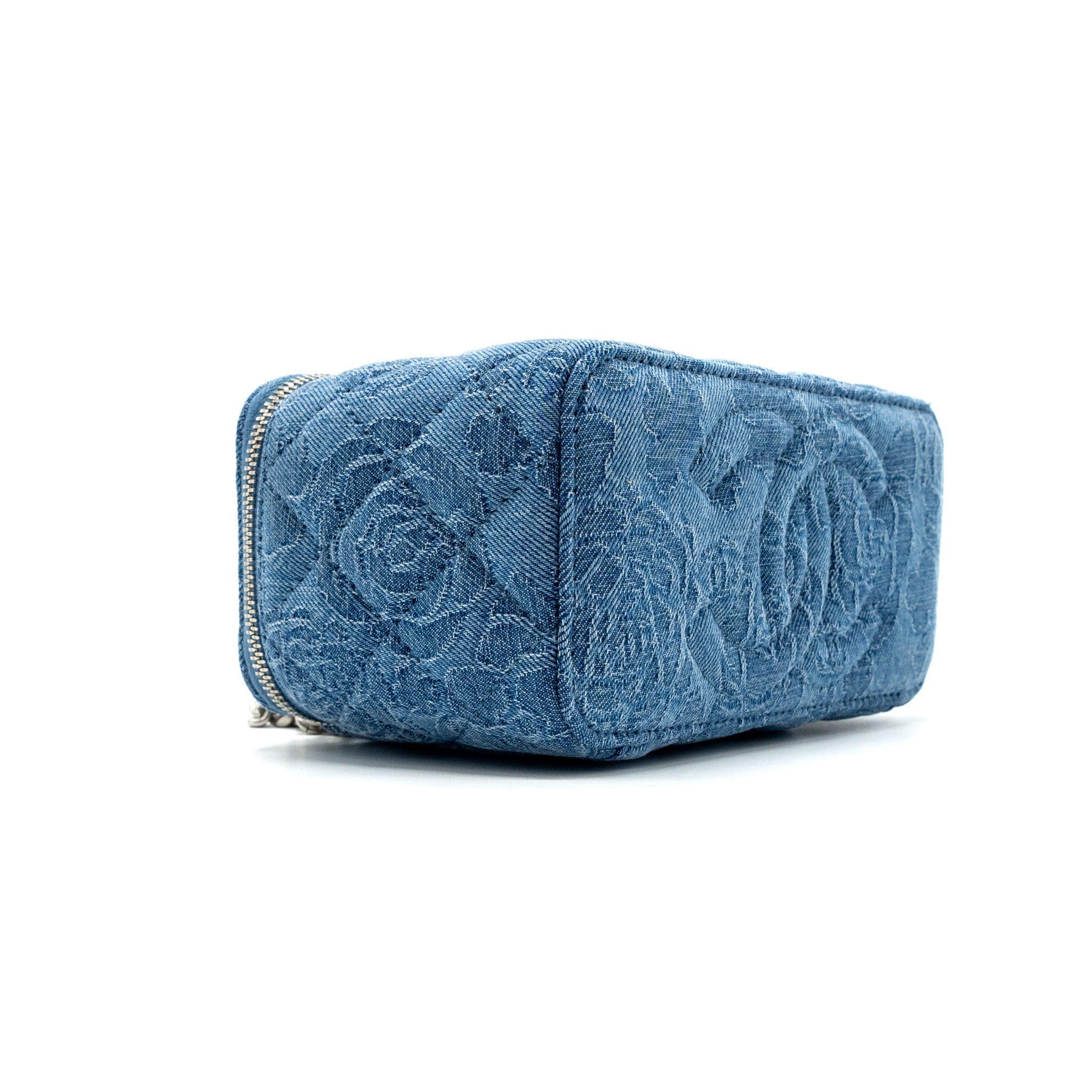 chanel-coco-love-long-vanity-case-denim-camelia-blue-shw-microchip