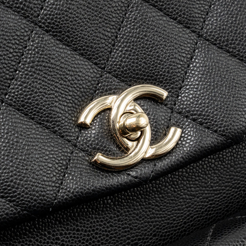 chanel-backpack-black-2