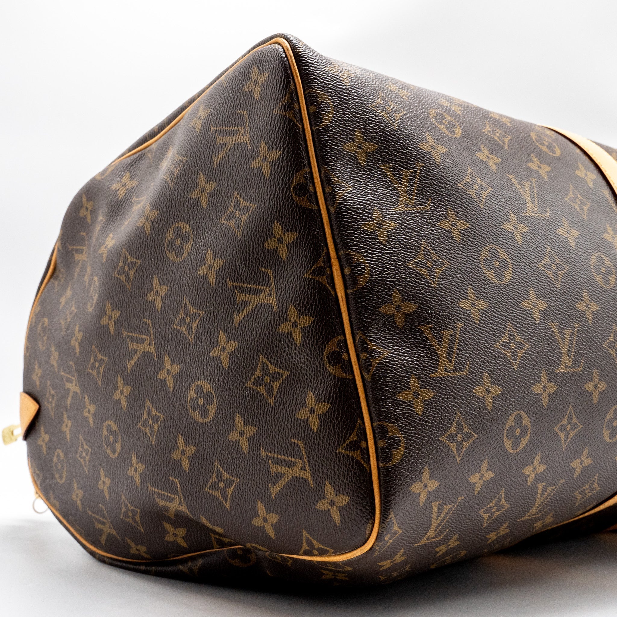 louis-vuitton-keepall-55-monogram-canvas-ghw-2