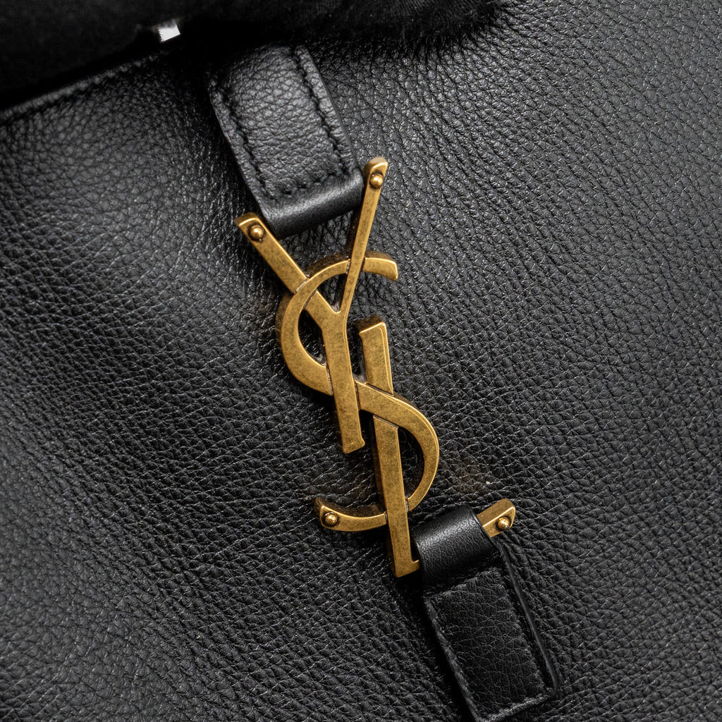 saint-laurent-ysl-le-5-a-7-supple-large-smooth-calfskin-black-ghw