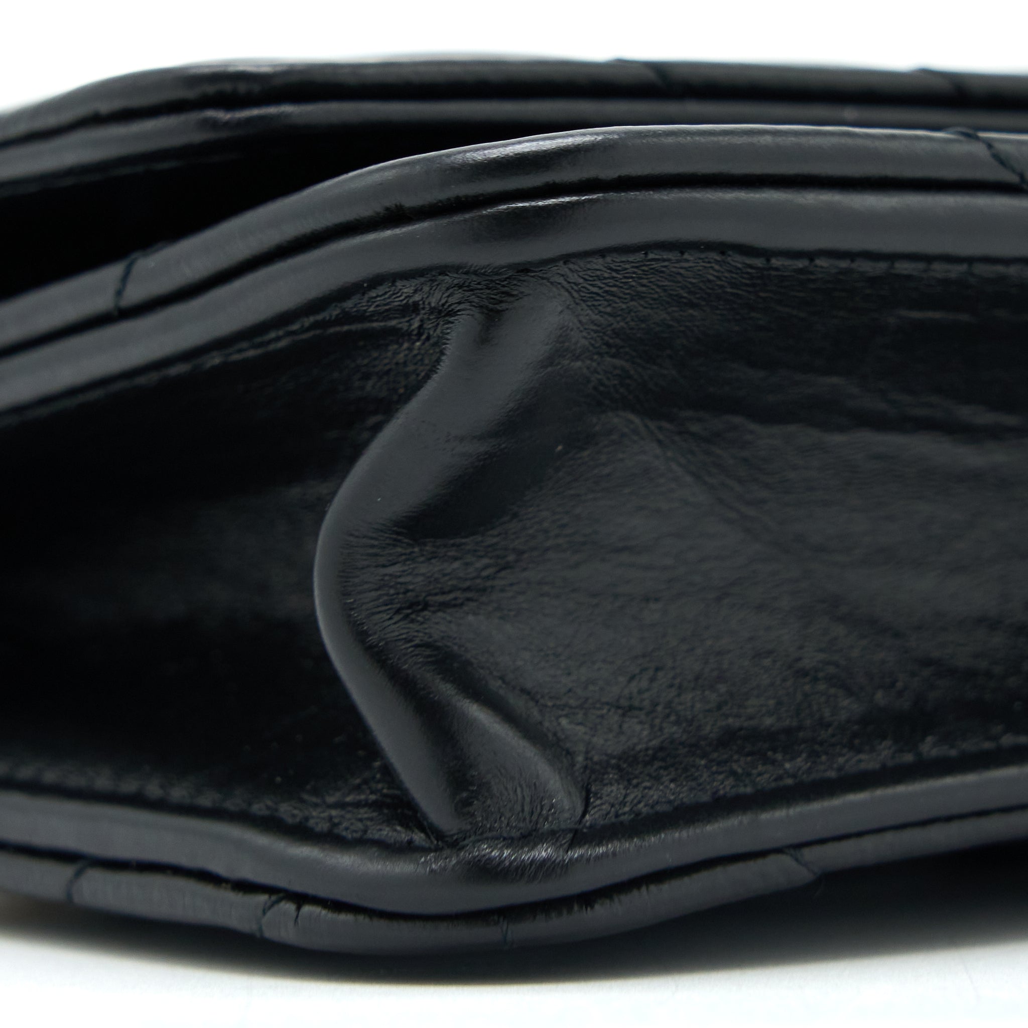 chanel-2-55-reissue-wallet-on-chain-chevron-aged-calfskin-black-brushed-ghw-microchip