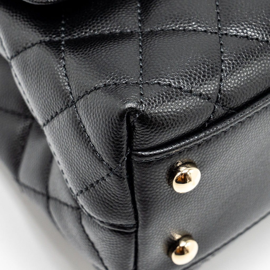 chanel-small-coco-handle-with-lizard-embossed-handle-caviar-black-lghw-microchip-copy-1