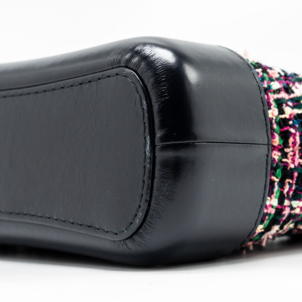 chanel-small-gabrielle-hobo-bag-tweed-calfskin-multicolour-multicolour-hardware-copy