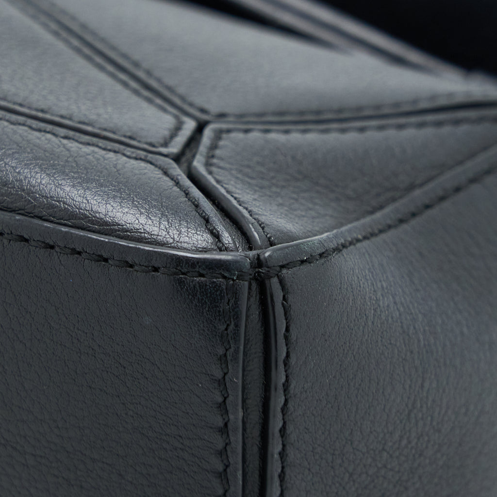 loewe-mini-puzzle-calfskin-black-shw