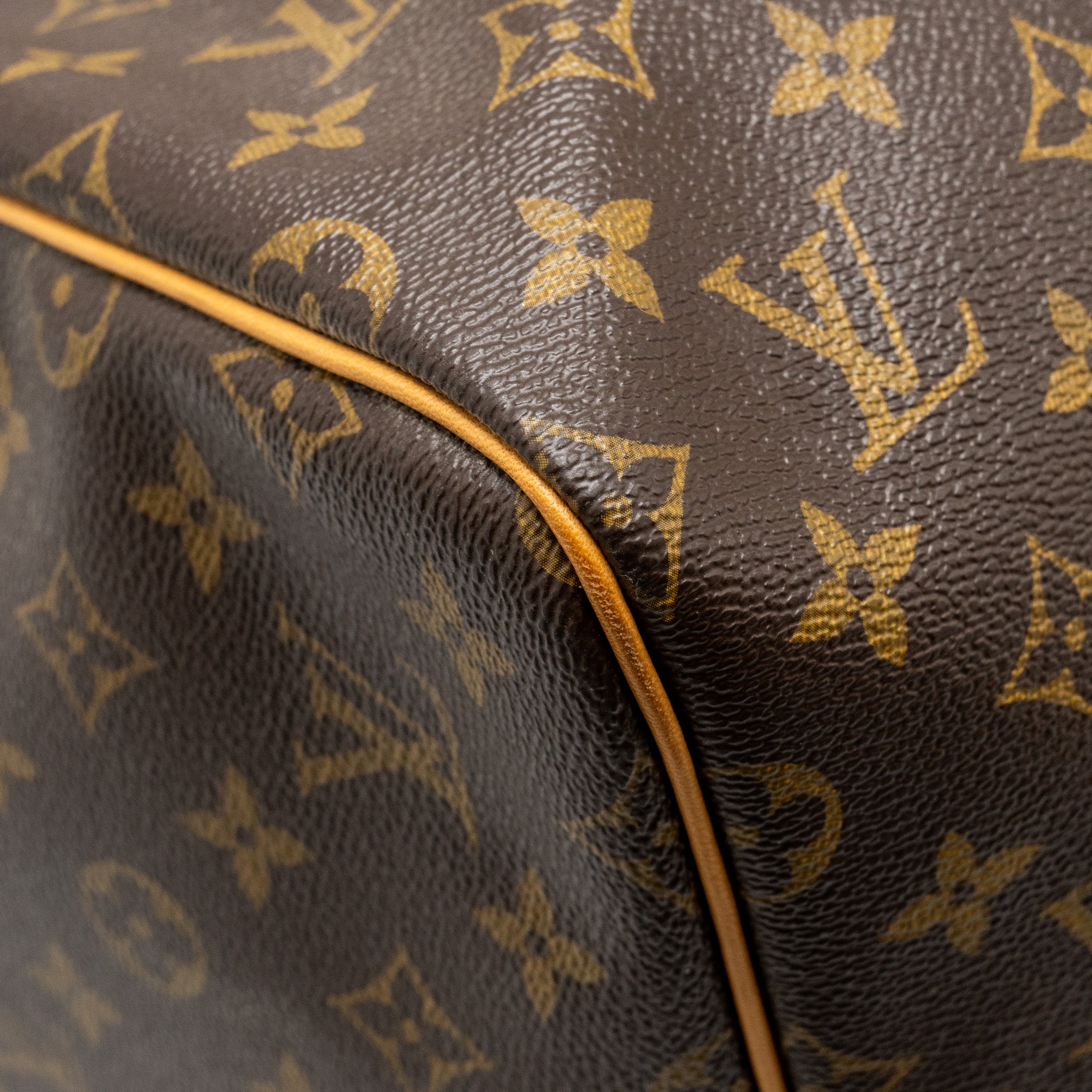 louis-vuitton-keepall-55-monogram-canvas-ghw-2