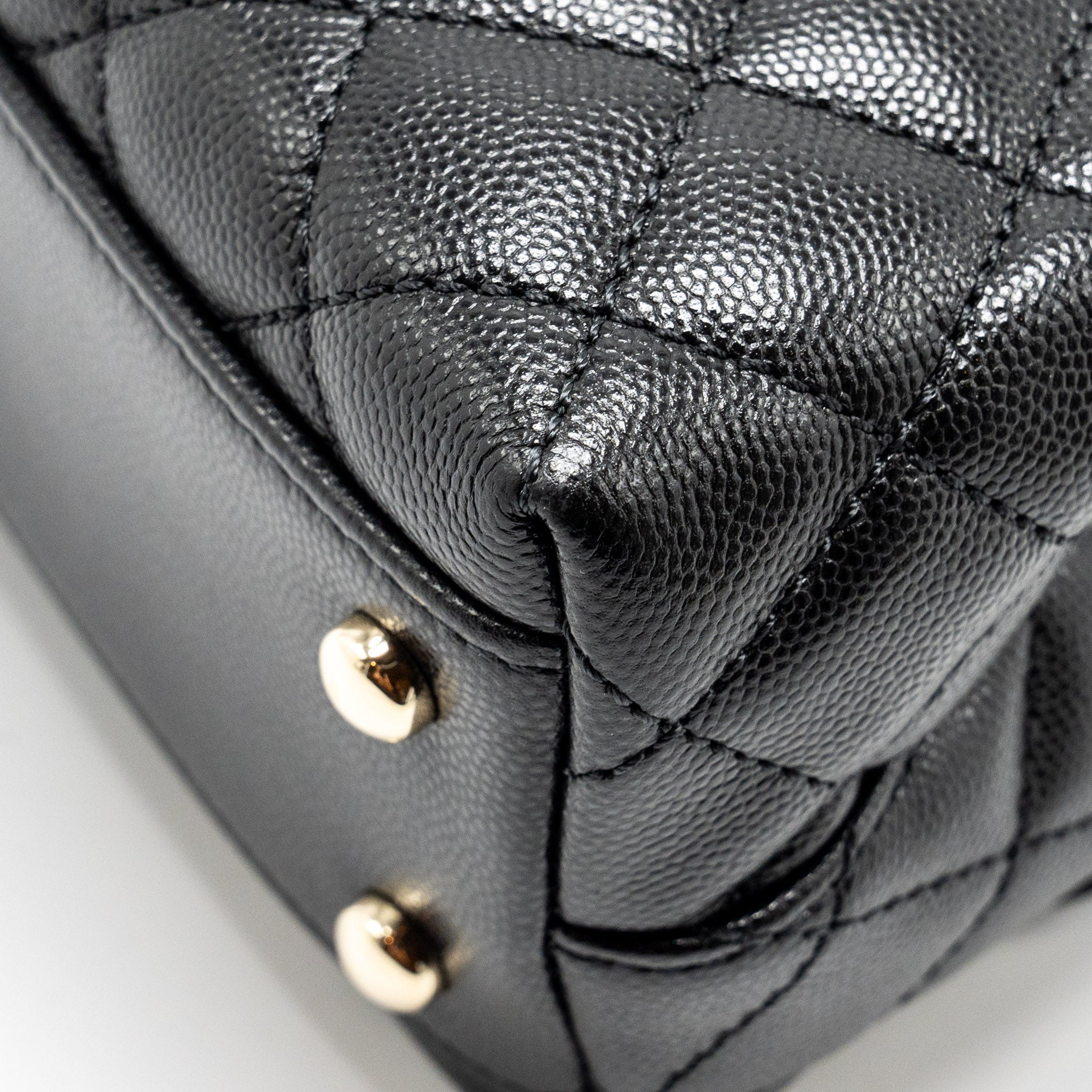 chanel-small-coco-handle-with-lizard-embossed-handle-caviar-black-lghw-microchip-copy-1