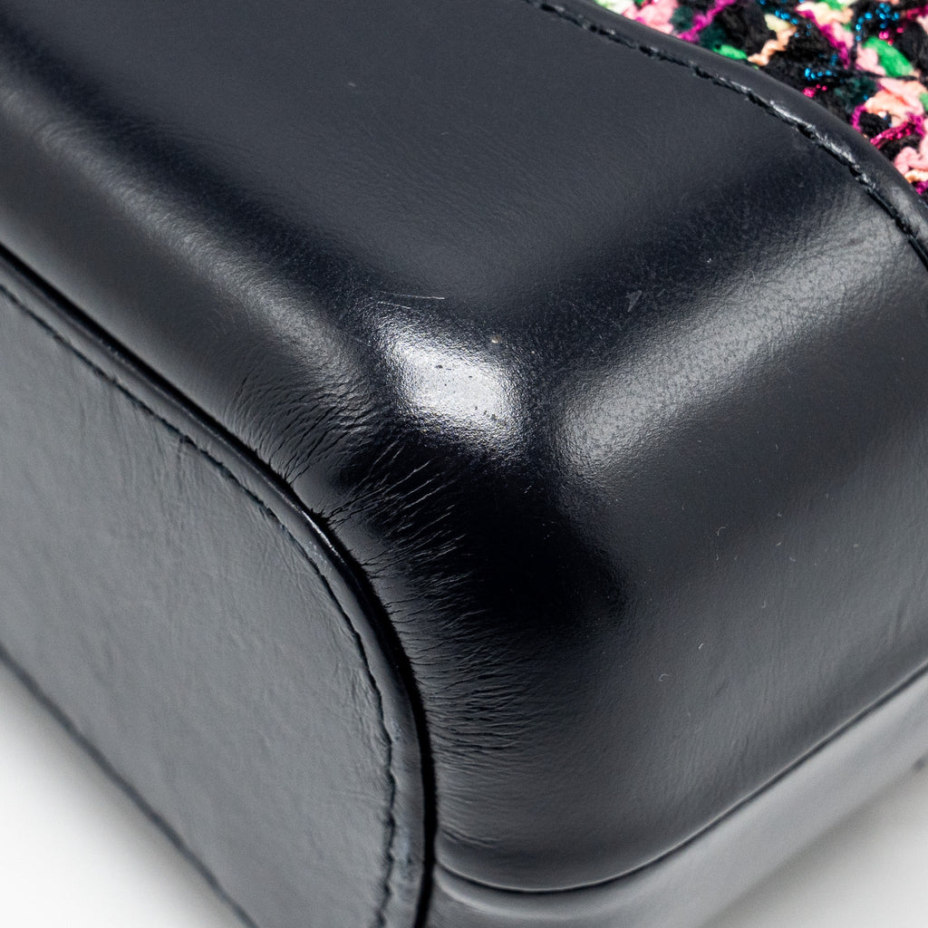 chanel-small-gabrielle-hobo-bag-tweed-calfskin-multicolour-multicolour-hardware-copy