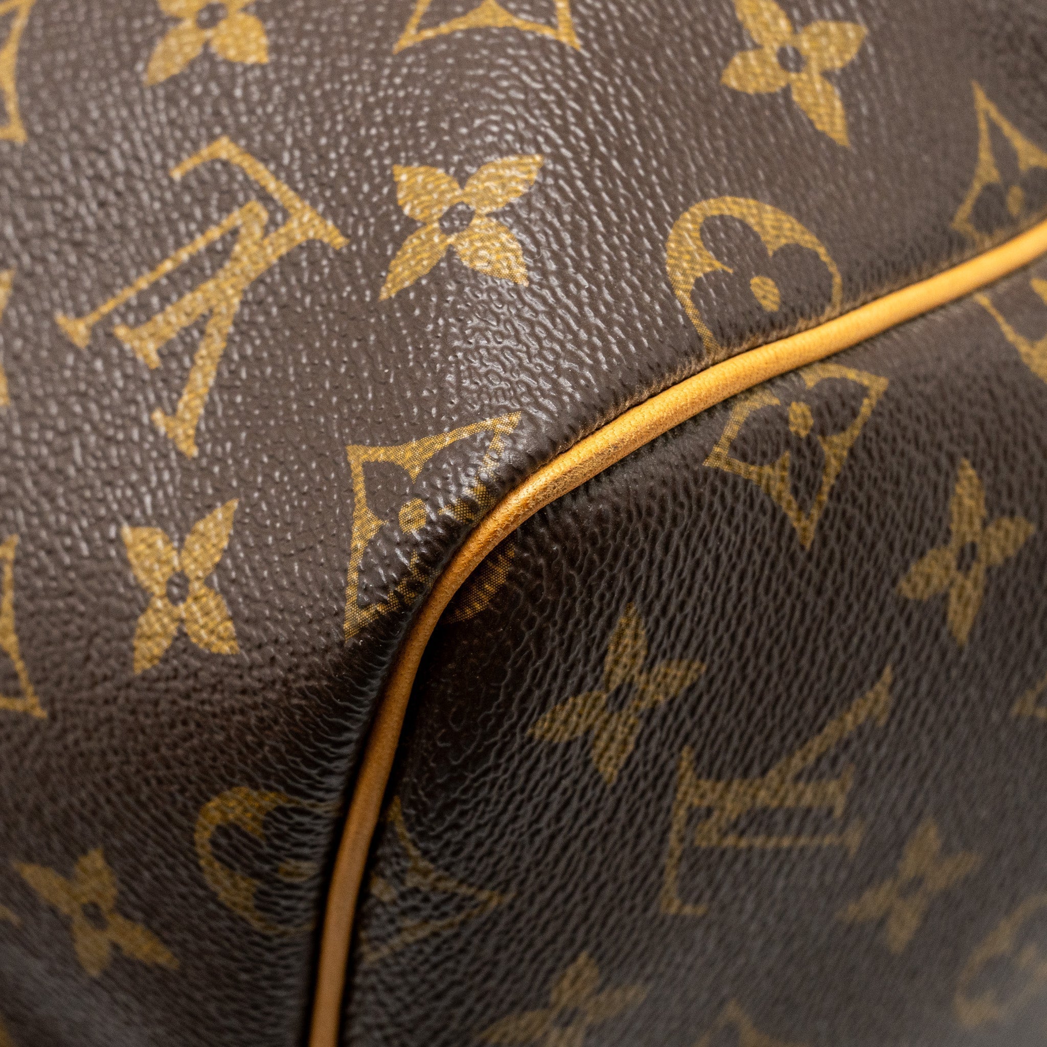 louis-vuitton-keepall-55-monogram-canvas-ghw-2