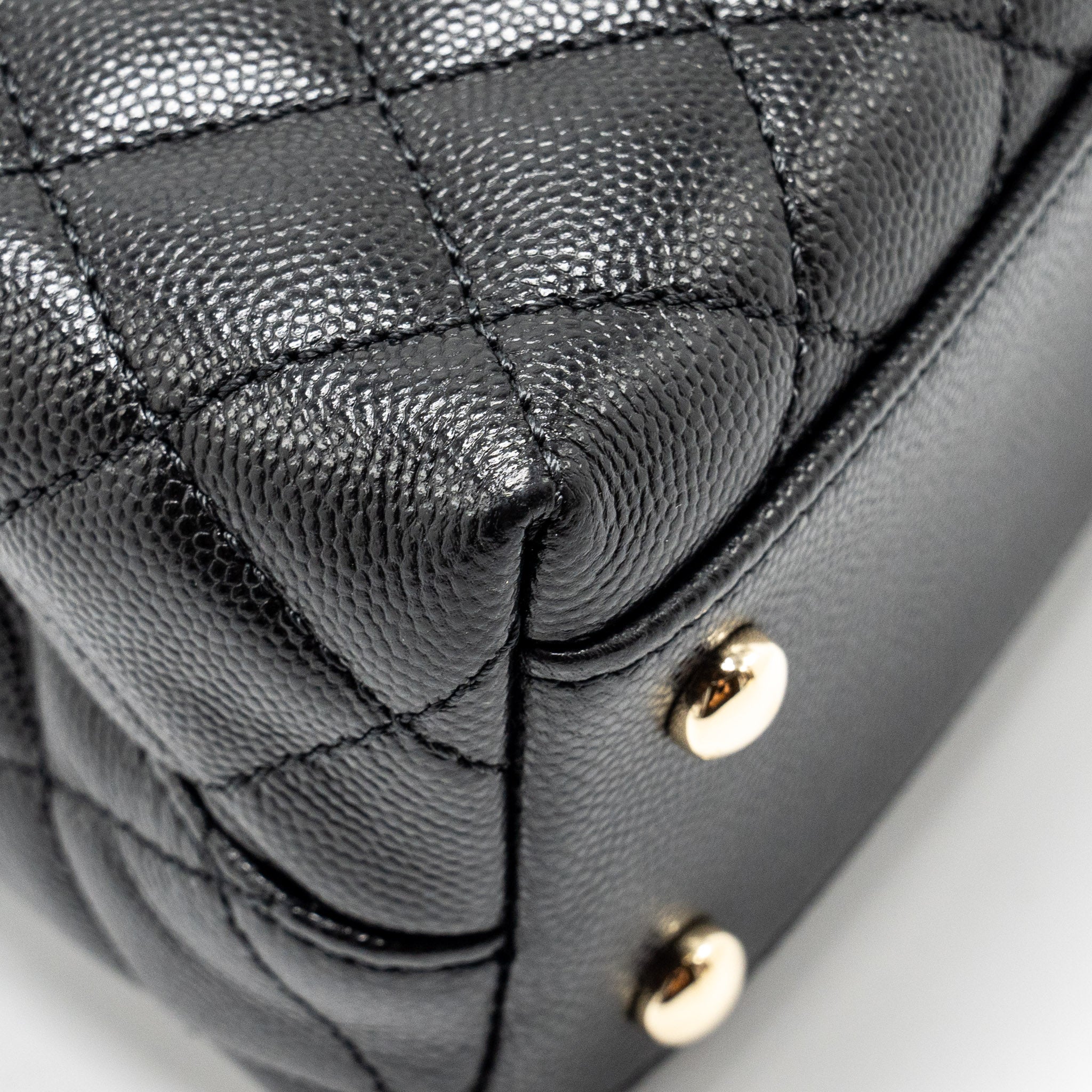 chanel-small-coco-handle-with-lizard-embossed-handle-caviar-black-lghw-microchip-copy-1