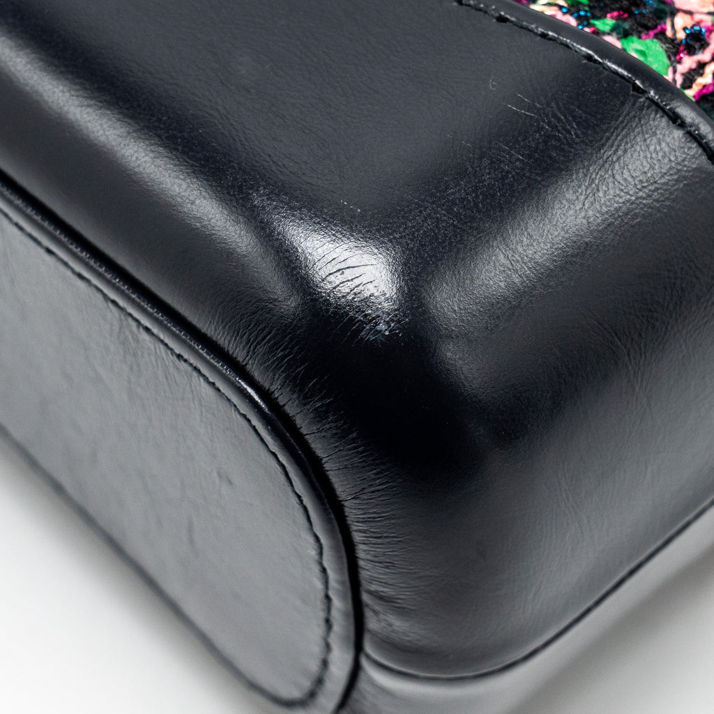 chanel-small-gabrielle-hobo-bag-tweed-calfskin-multicolour-multicolour-hardware-copy