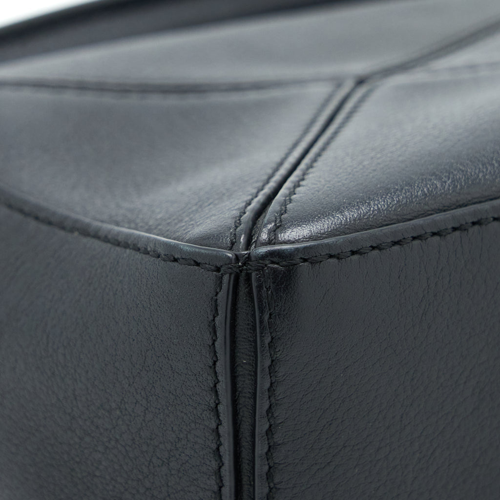 loewe-mini-puzzle-calfskin-black-shw