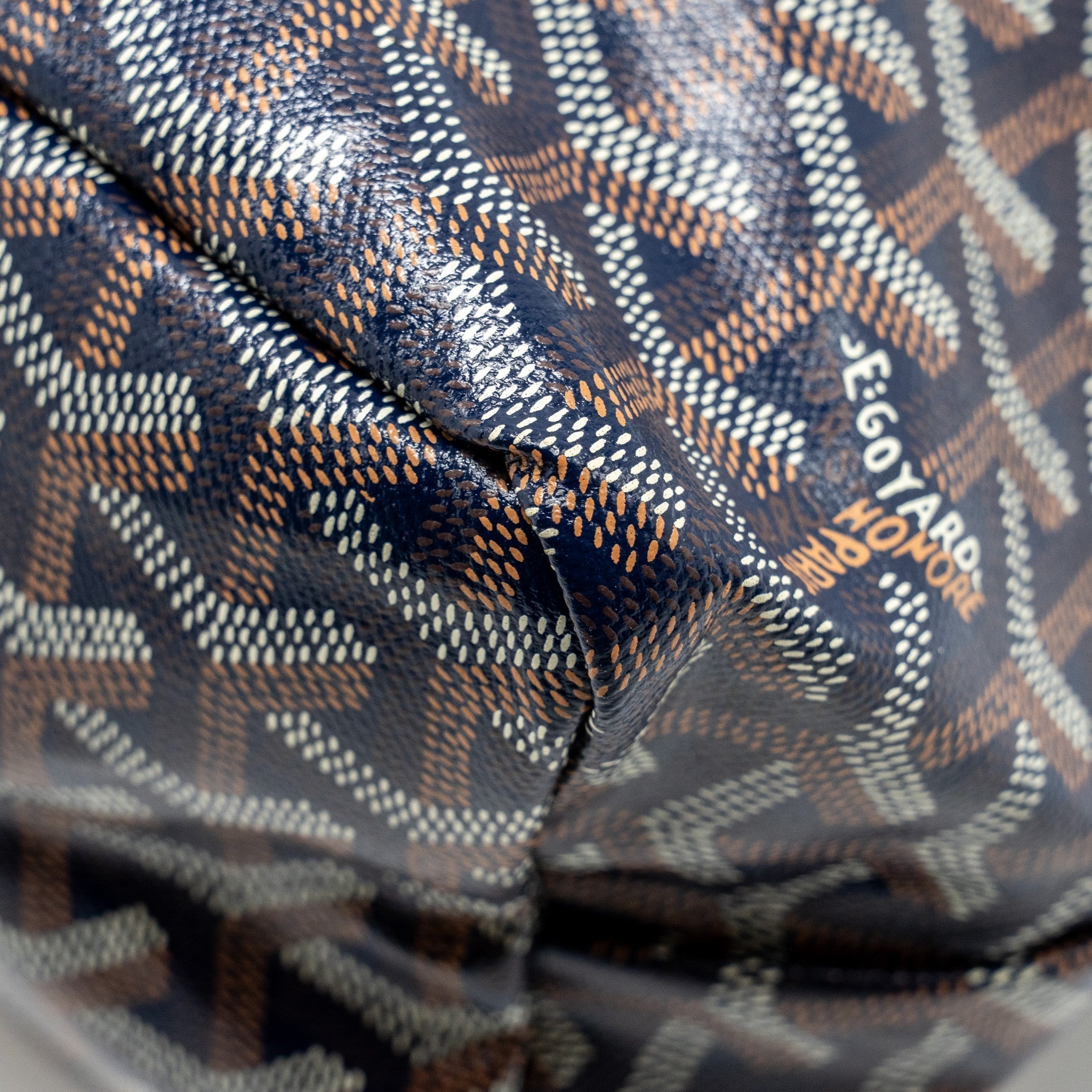 goyard-boheme-hobo-bag-goyardine-canvas-calfskin-navy-shw