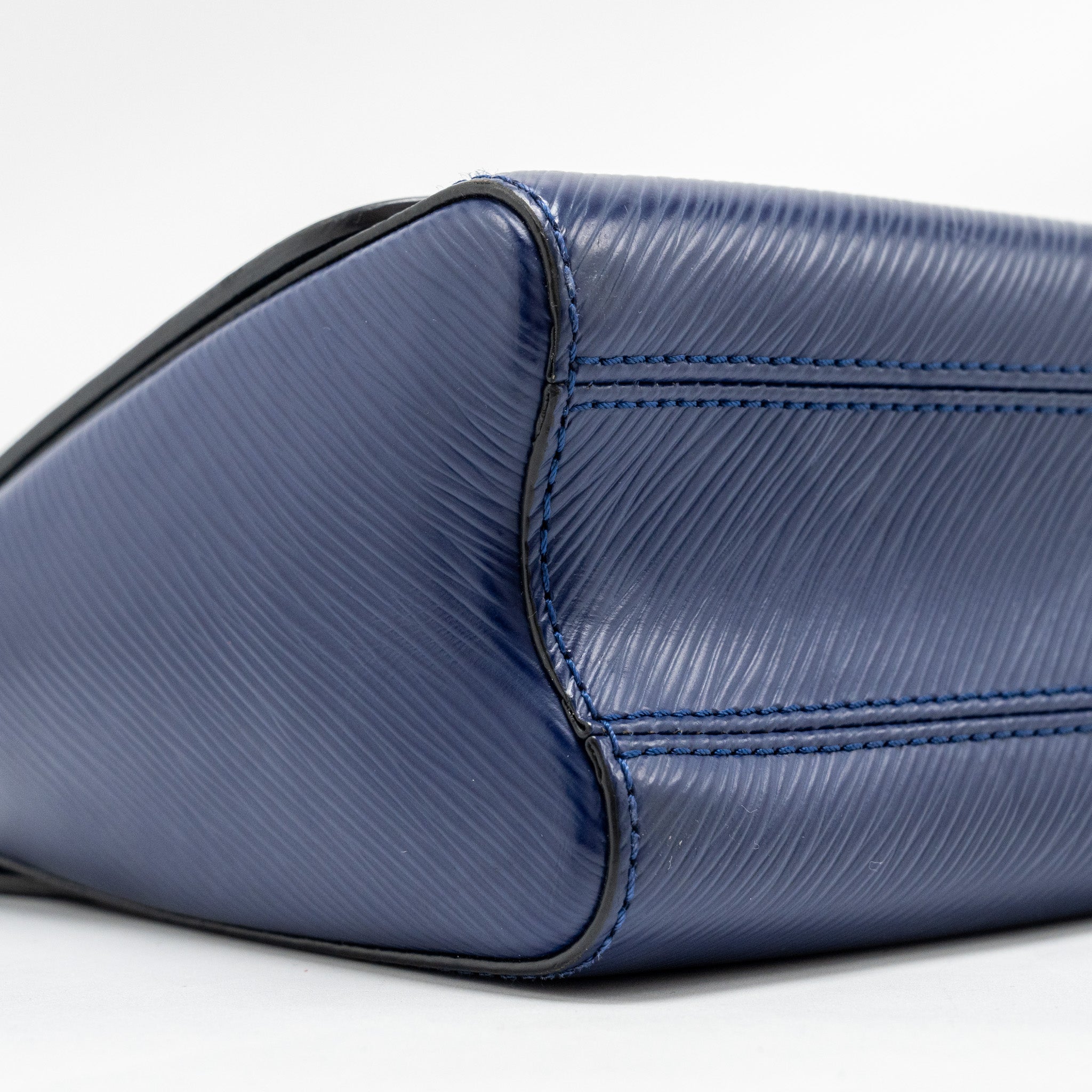 louis-vuitton-night-bird-ladies-twist-mm-bag-epi-sequin-navy-ghw