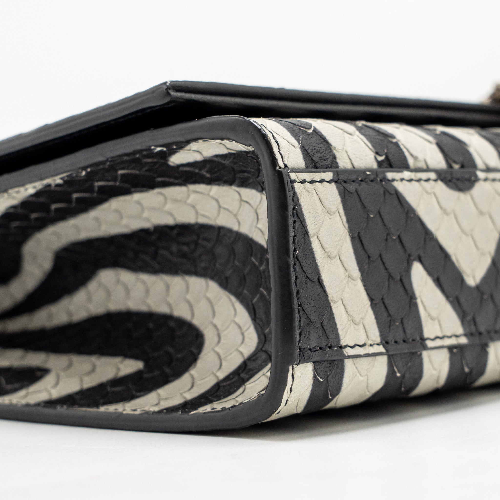 saint-laurent-ysl-medium-kate-shoulder-bag-with-tassel-embossed-leather-black-white-shw