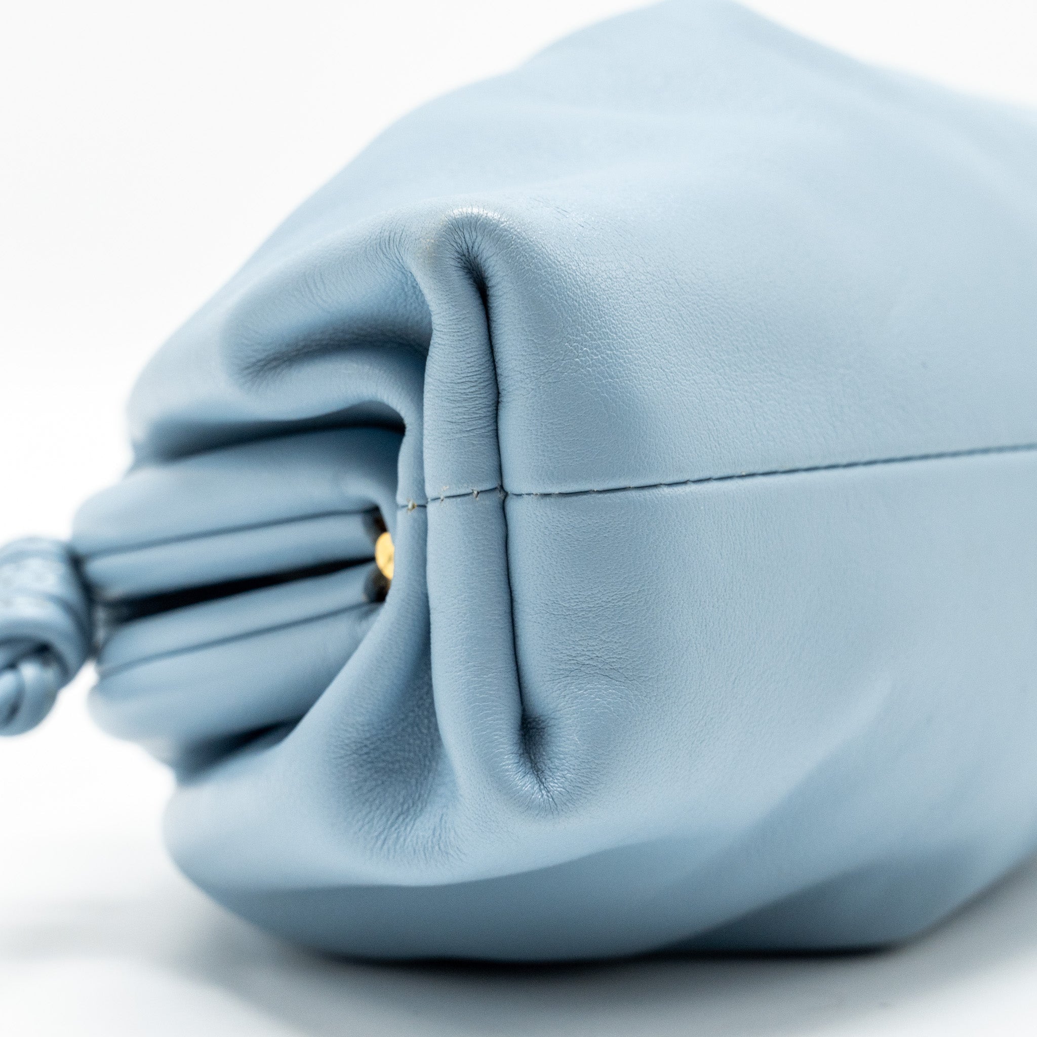 bottega-veneta-mini-pouch-calfskin-blue-shw