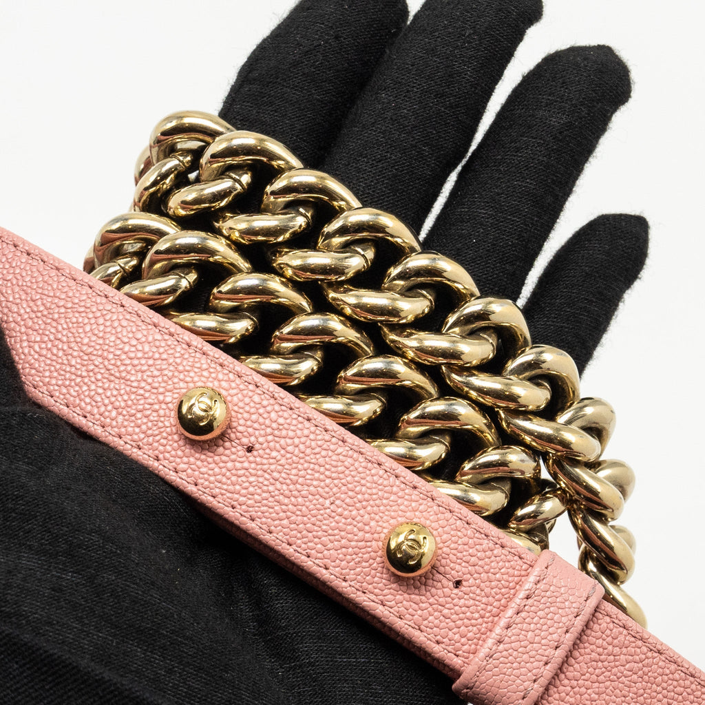 chanel-medium-boy-bag-caviar-pink-lghw