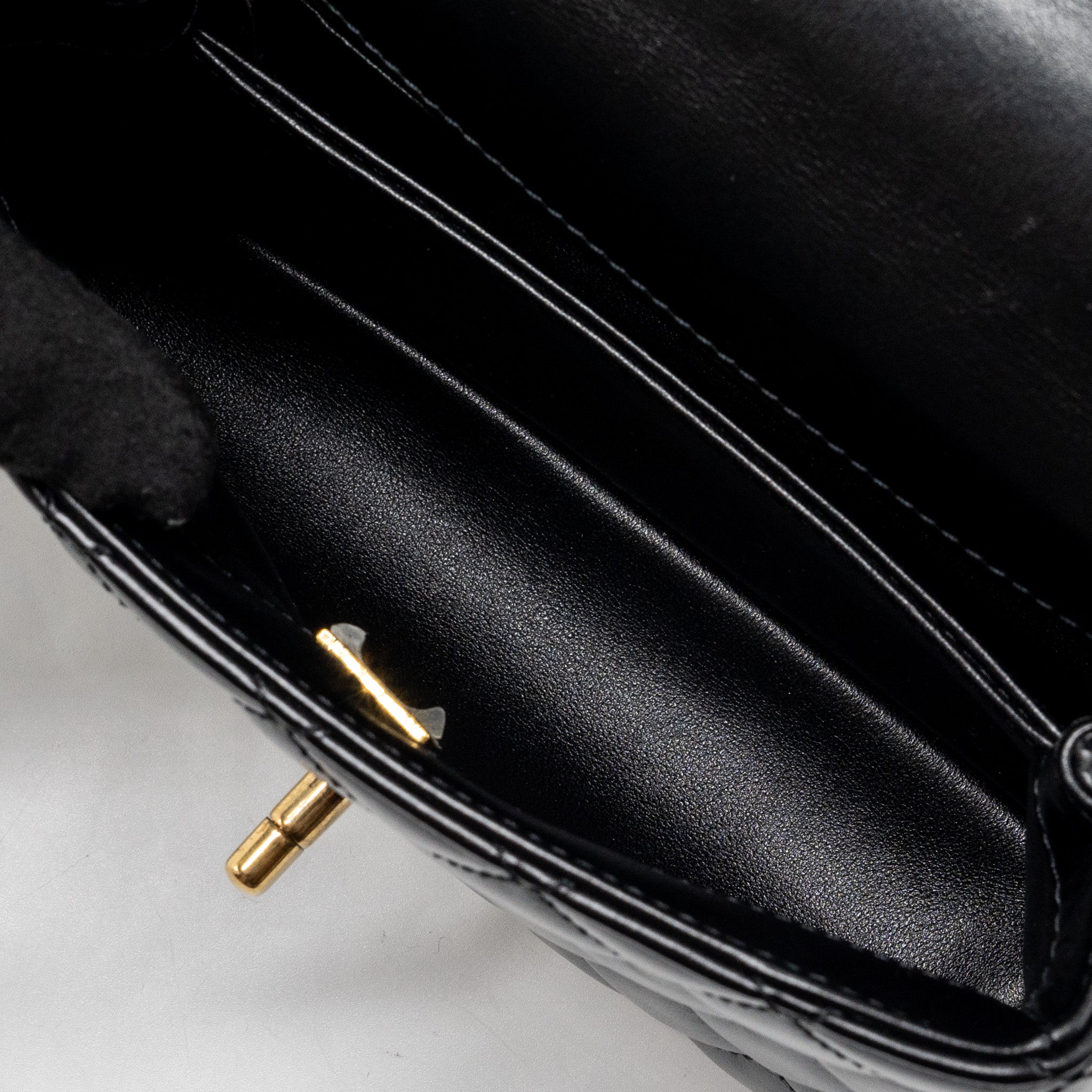 chanel-small-coco-handle-limited-edition-smooth-calfskin-black-ghwmicrochip