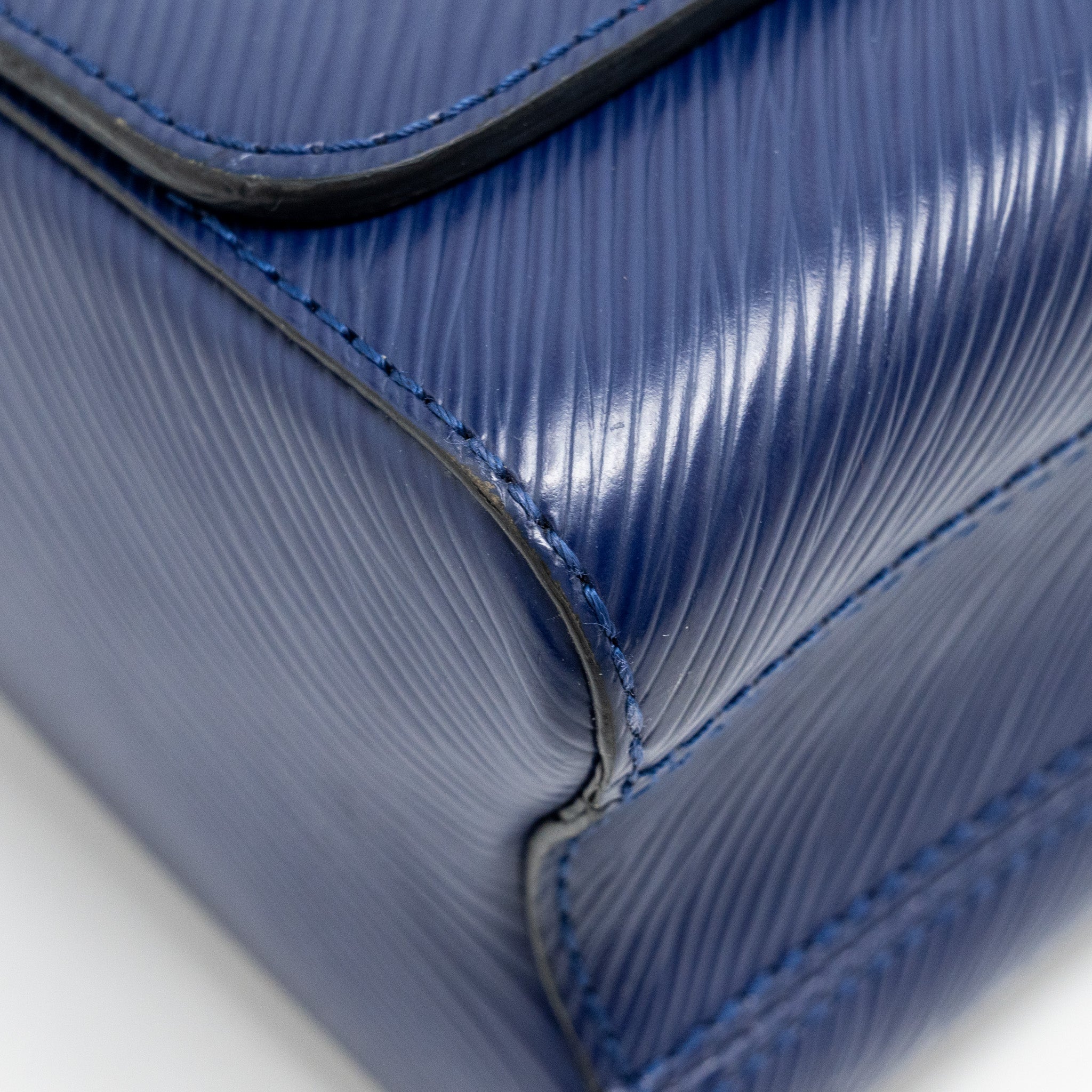 louis-vuitton-night-bird-ladies-twist-mm-bag-epi-sequin-navy-ghw