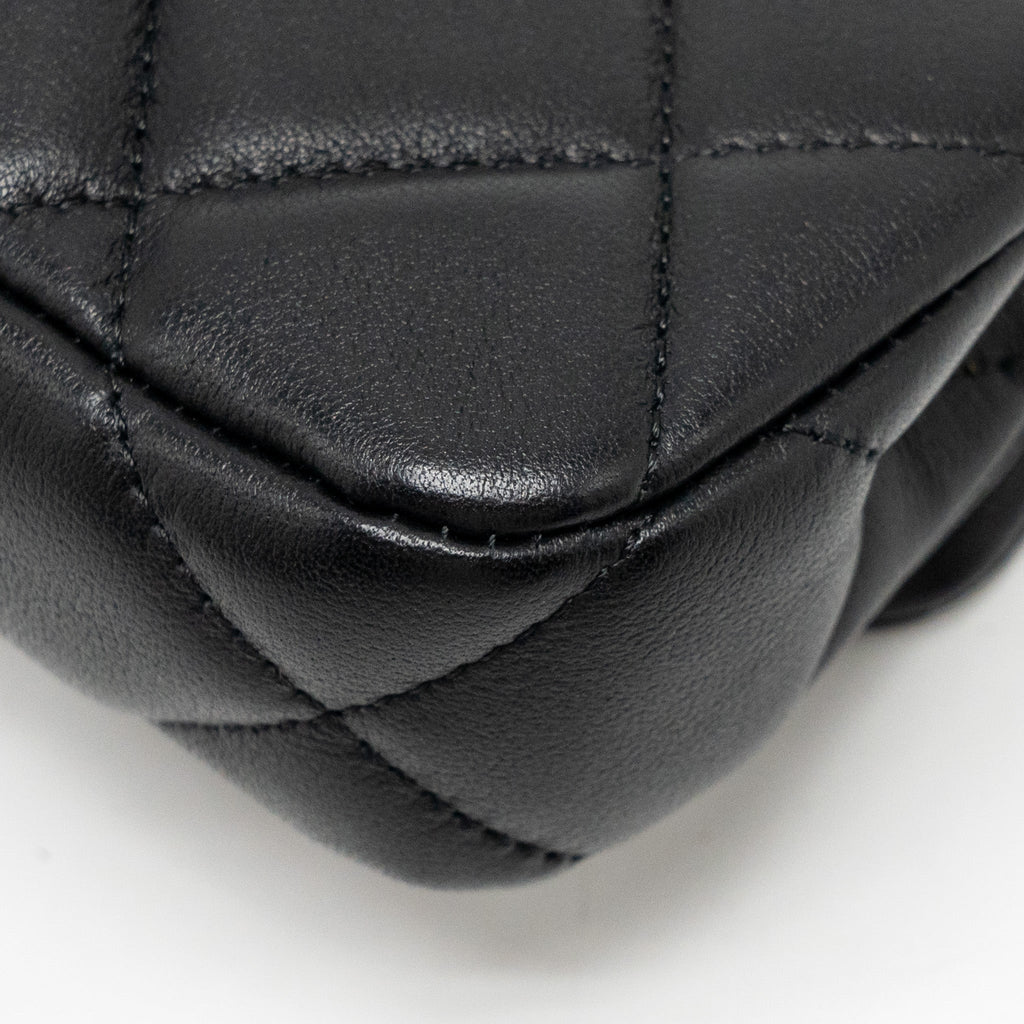 chanel-21a-top-handle-mini-flap-card-holder-with-chain-lambskin-black-ghw-copy