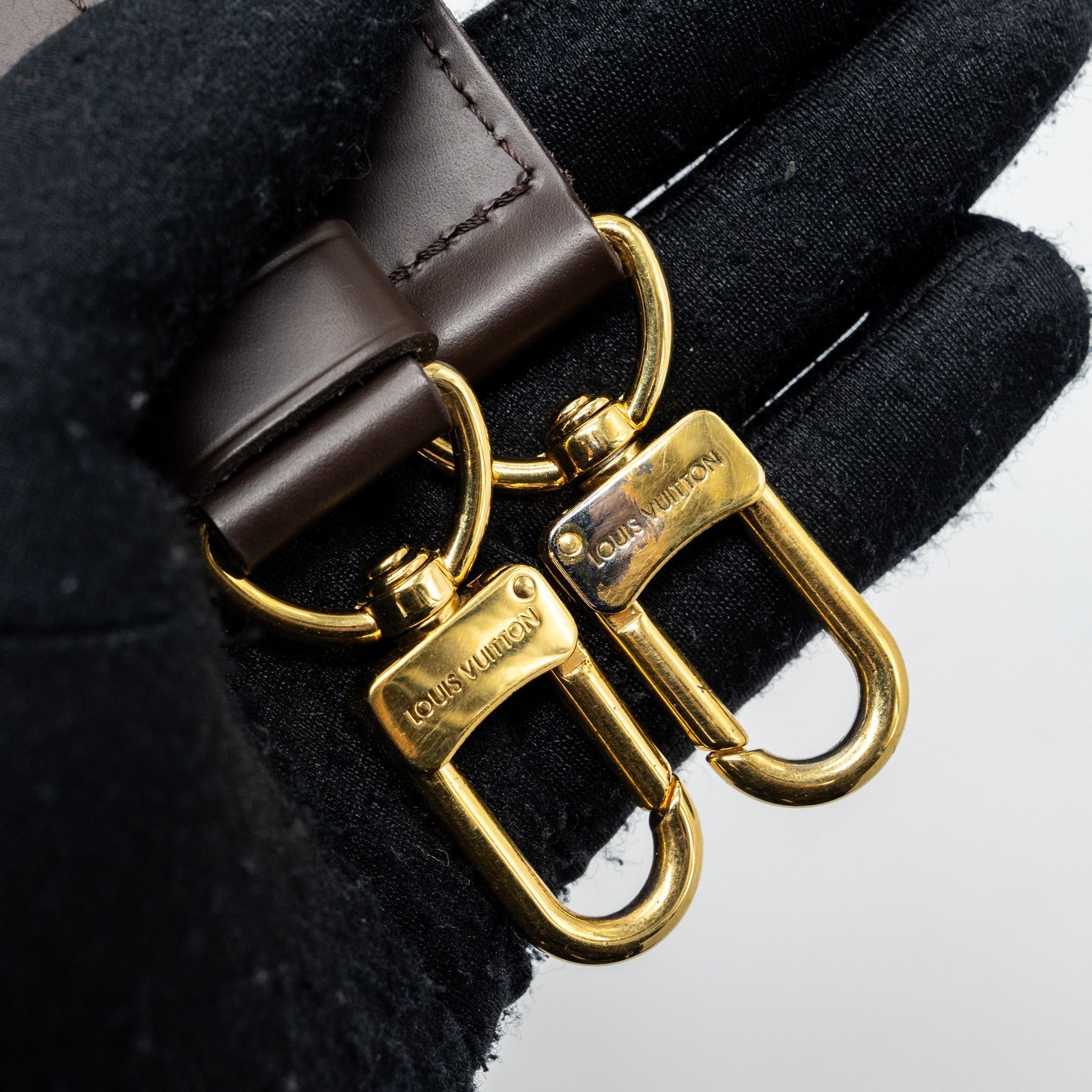 louis-vuitton-speedy-25-damier-ebene-ghw-2