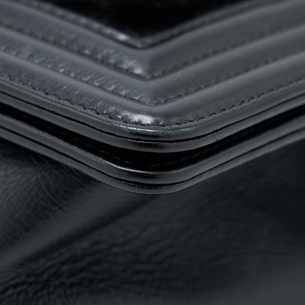 chanel-medium-boy-bag-goathair-calfskin-black-ghw