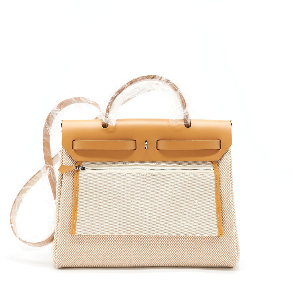 hermes-herbag-31-zip-bag-canvas-ecru-beige-natural-sable-shw-stamp-u