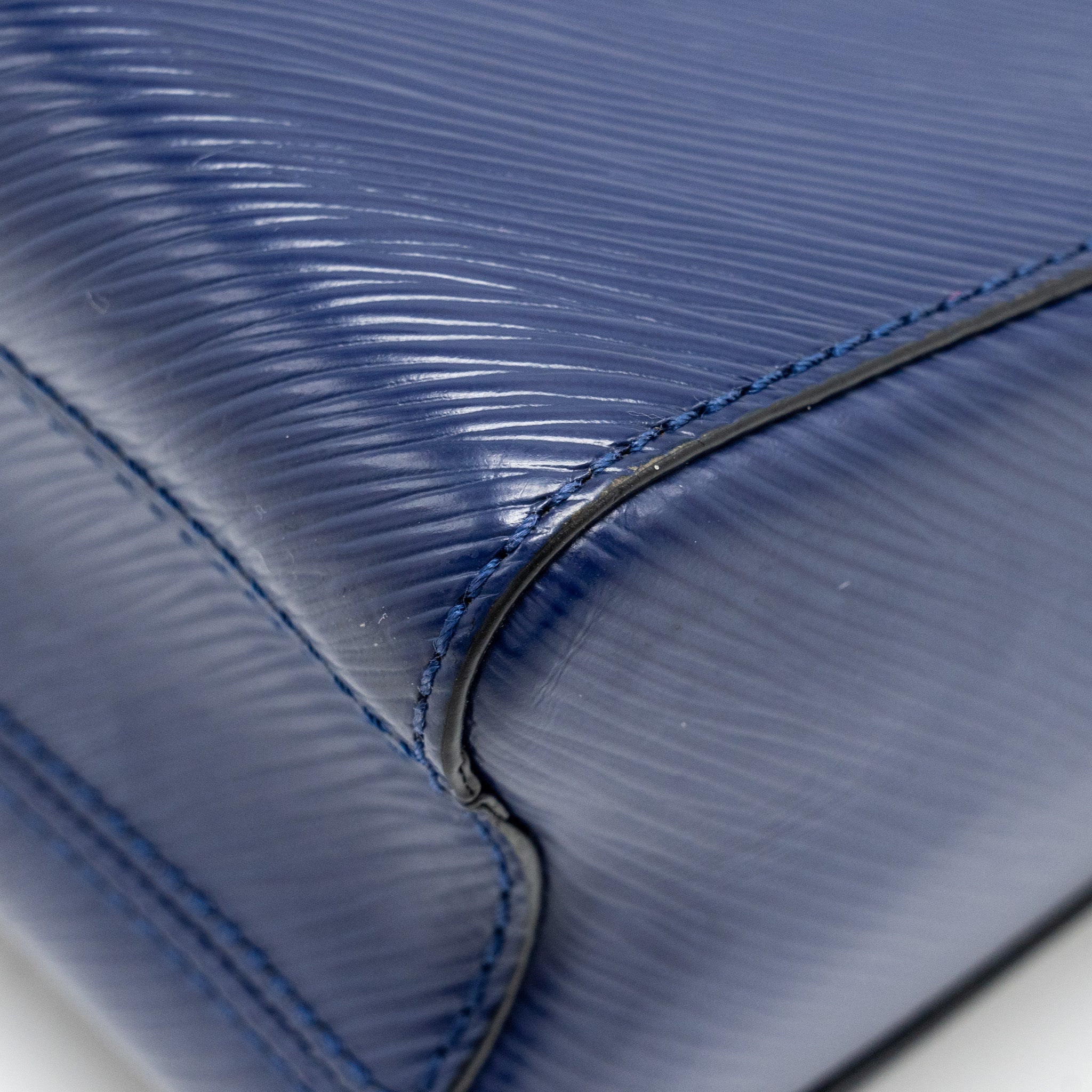 louis-vuitton-night-bird-ladies-twist-mm-bag-epi-sequin-navy-ghw