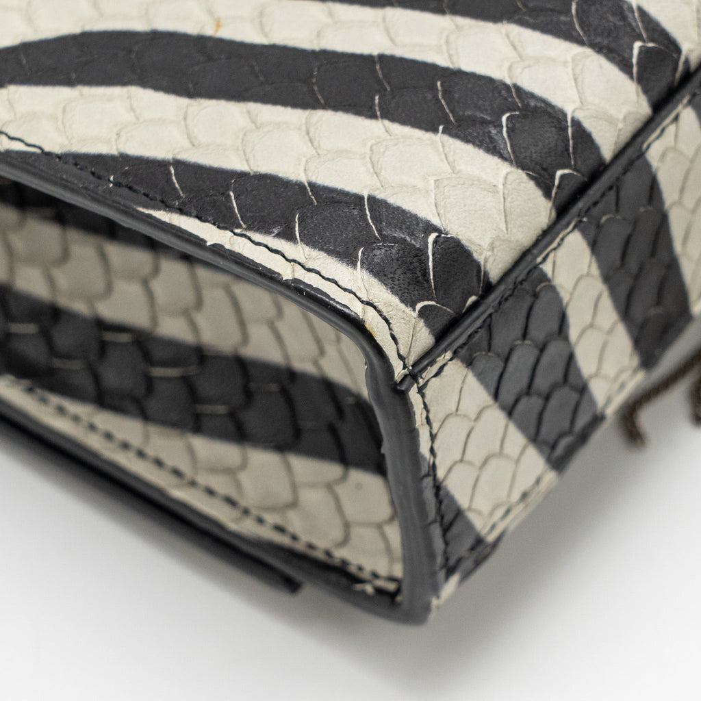 saint-laurent-ysl-medium-kate-shoulder-bag-with-tassel-embossed-leather-black-white-shw