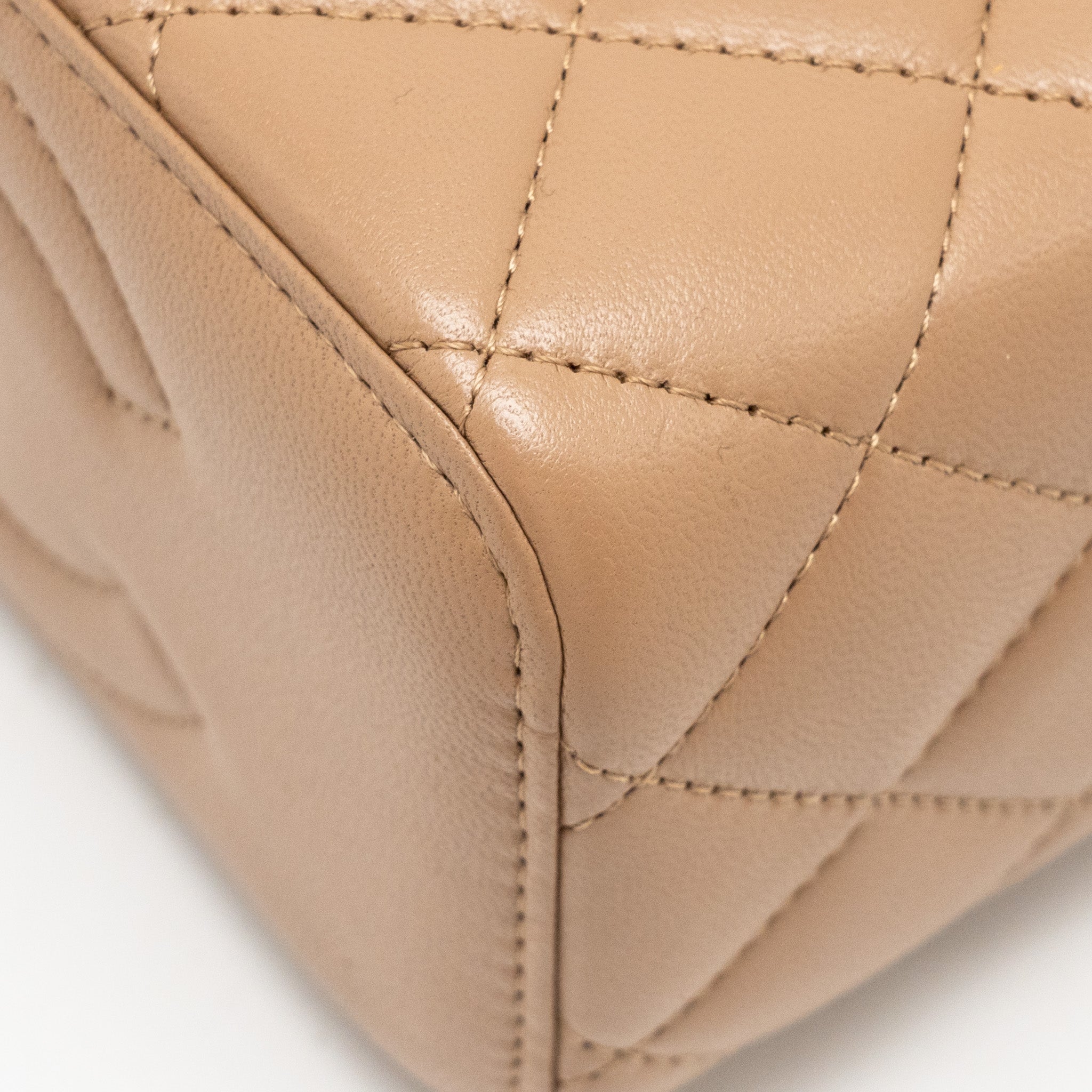 chanel-top-handle-long-vanity-with-chain-lambskin-dark-beige-ghw-microchip