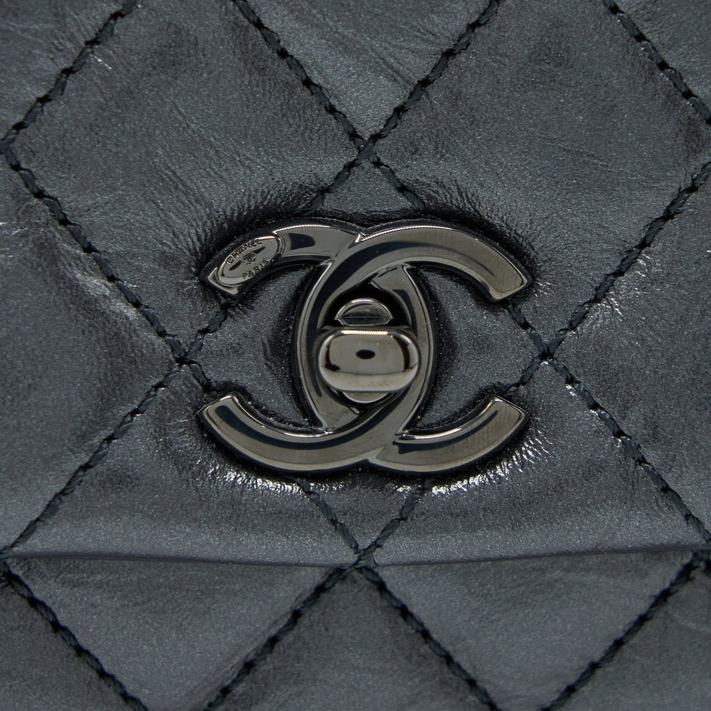 chanel-small-coco-handle-aged-calfskin-so-black-with-black-hardware-1