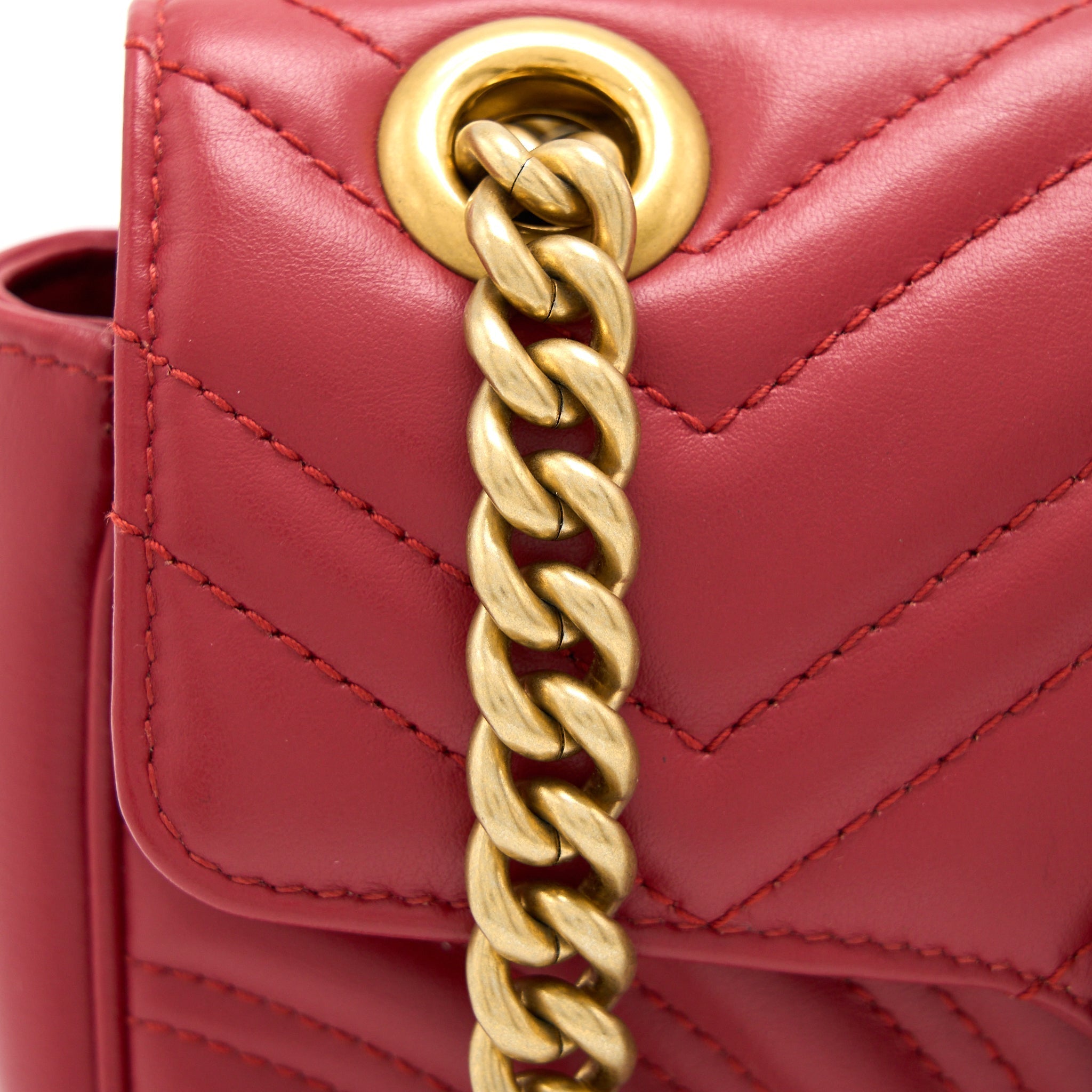 gucci-mini-marmont-calfskin-red-ghw