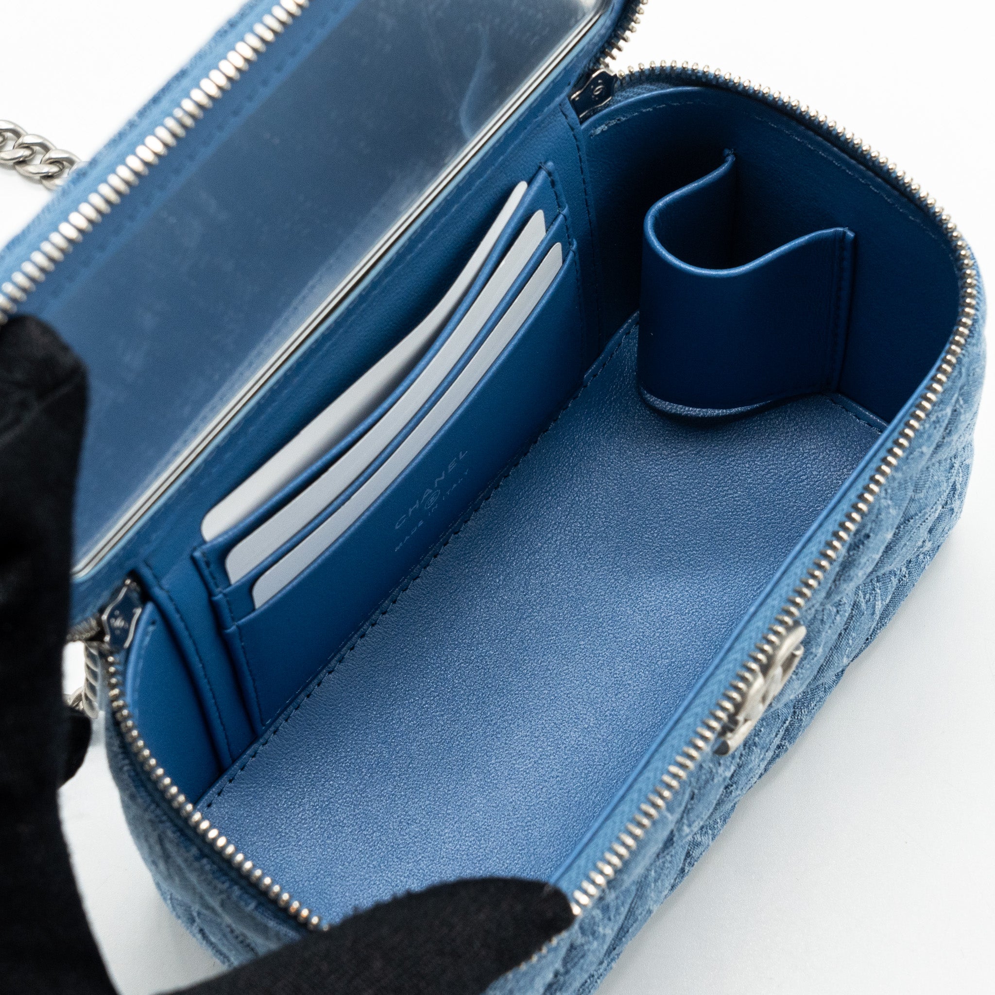 chanel-coco-love-long-vanity-case-denim-camelia-blue-shw-microchip