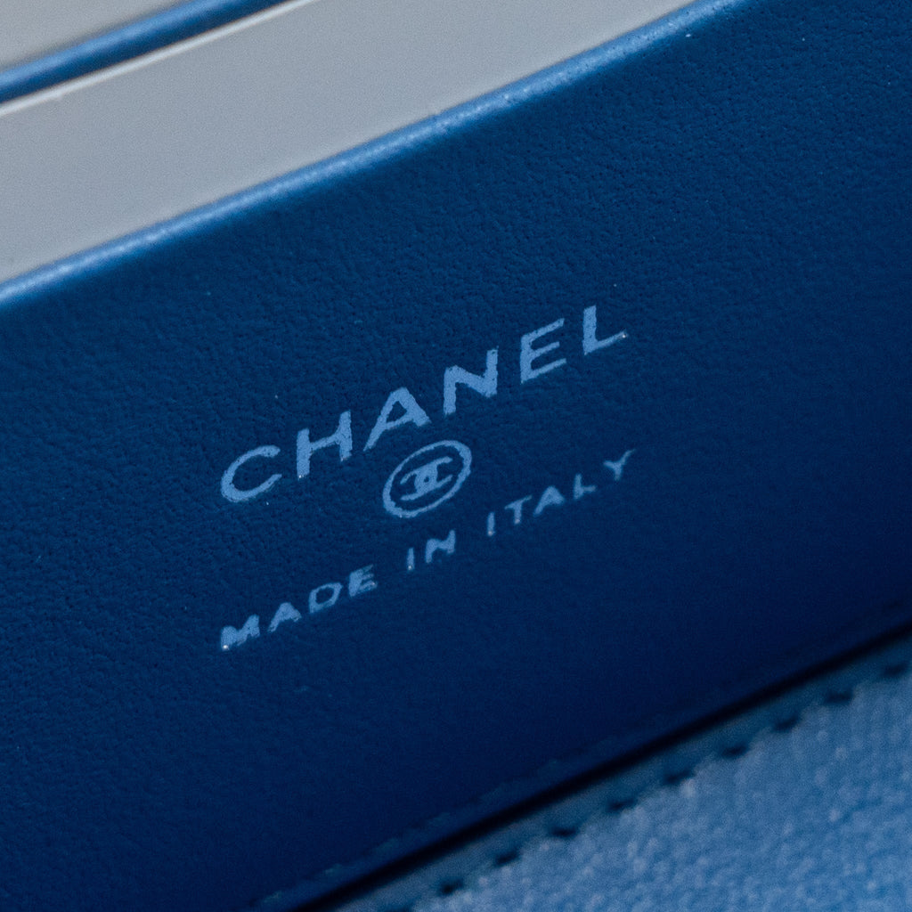 chanel-coco-love-long-vanity-case-denim-camelia-blue-shw-microchip